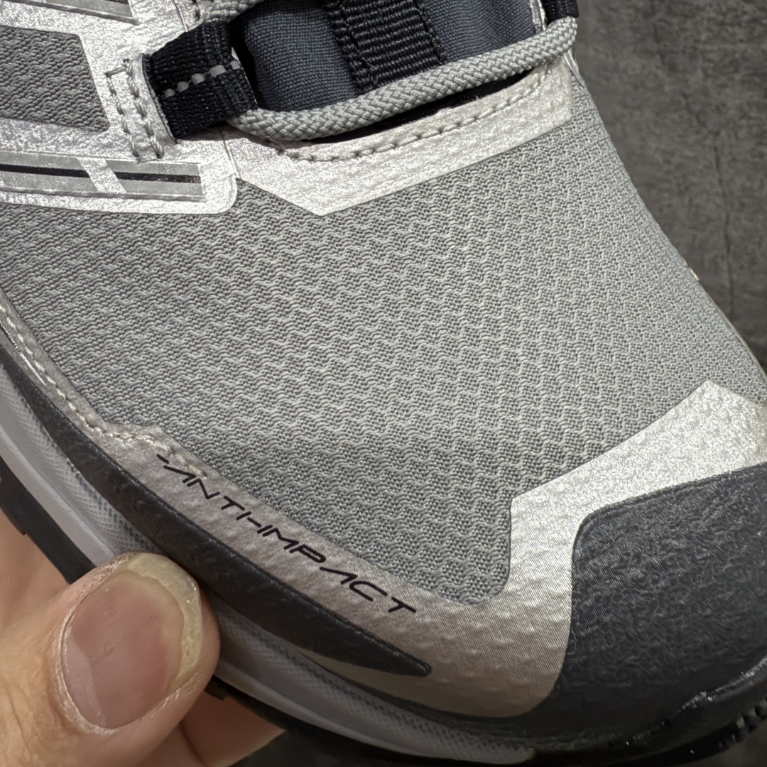 图片[4]-【GX纯原】凯乐石KAILAS 远征5 FLT 舒适简约经典登山 防滑耐磨防水 低帮 徒步鞋 市面唯一正确防泼水防水面料 正确防水内里布 真正做到内外防水 区别市场假防水 鞋面材质：运用耐磨防砂网布，能防止沙石进入鞋内，同时具备良好的透气性，可让脚部保持干爽。 \\t鞋底性能：搭载Vibram防滑耐磨大底，有出色的抓地力，仿鲨齿纹路设计，能应对各种复杂路面；鞋底还能提供良好的稳定性和支撑力，减少脚部疲劳。 \\t防水技术：采用FILTERTEC防水透气技术，防水指数高达8000mm H₂O，能有效防止雨水渗透，同时能保持脚面干爽。 \\t细节设计：鞋头采用橡胶防撞包边，保护脚趾免受伤害；鞋舌一体式设计，防止碎石泥沙进入；采用亚洲人脚型鞋楦设计，配合中腰包裹，提高舒适性。 适用场景：适合多日或单日轻装徒步，也可用于城市通勤，是一双兼顾户外与日常穿着的多功能鞋子。 尺码：40 41.5 42 42.5 43 44 44.5 45（女码第二轮出货）-选品中心