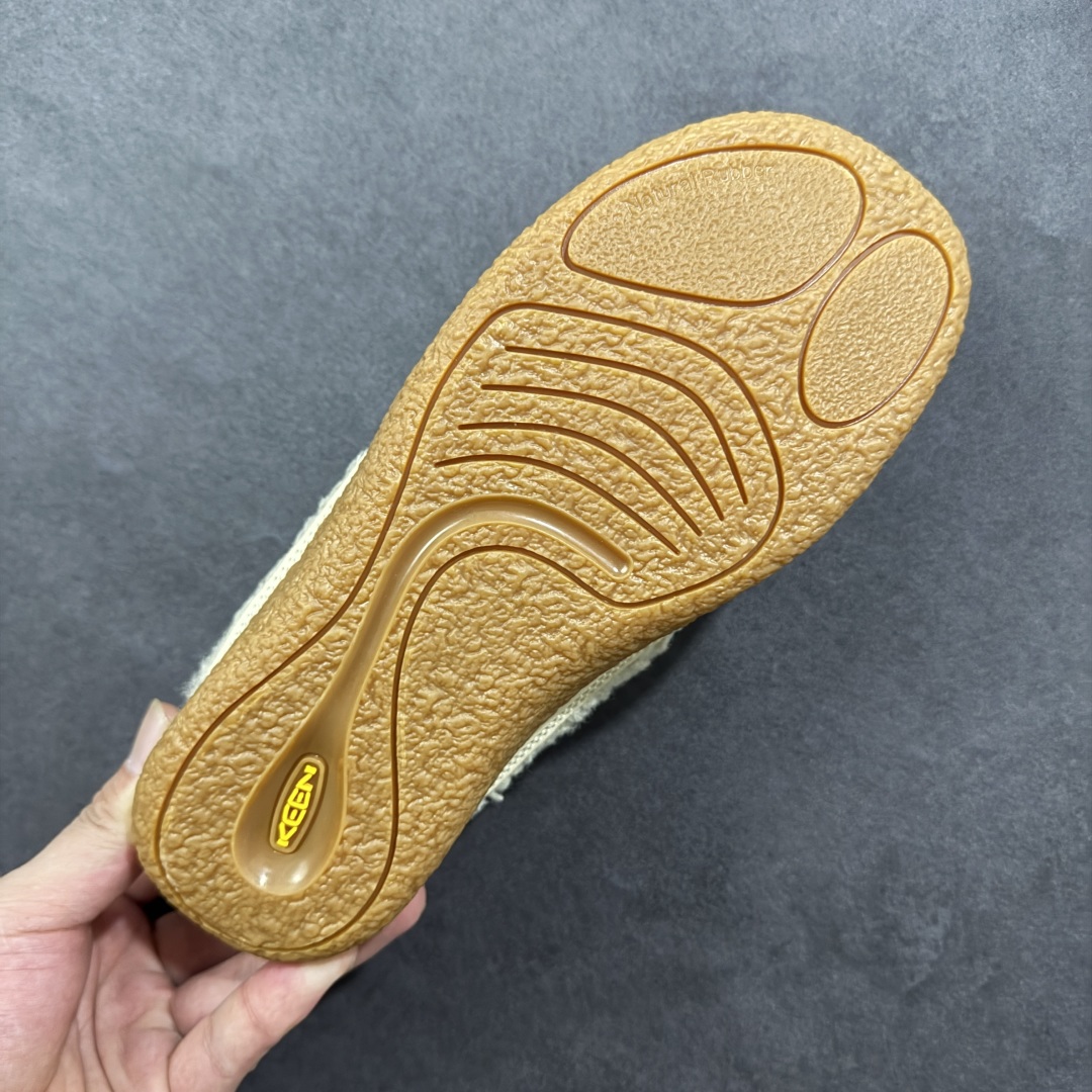 图片[9]-【HK版本】科恩 KEEN Howser 3 SLIDE 冬季户外保暖鞋一脚蹬毛毛鞋小羊蹄 穿一次就会爱上的温暖脚感 高保温性能的羊毛衬里加上耐磨防滑的橡胶外底 打破居家靽和户外靽的界限 你可以穿着它从室内到室外 尺码：35 36 37 38 39-选品中心