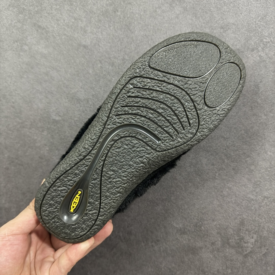 图片[9]-【HK版本】科恩 KEEN Howser 3 SLIDE 冬季户外保暖鞋一脚蹬毛毛鞋小羊蹄 穿一次就会爱上的温暖脚感 高保温性能的羊毛衬里加上耐磨防滑的橡胶外底 打破居家靽和户外靽的界限 你可以穿着它从室内到室外 尺码：35 36 37 38 39-选品中心