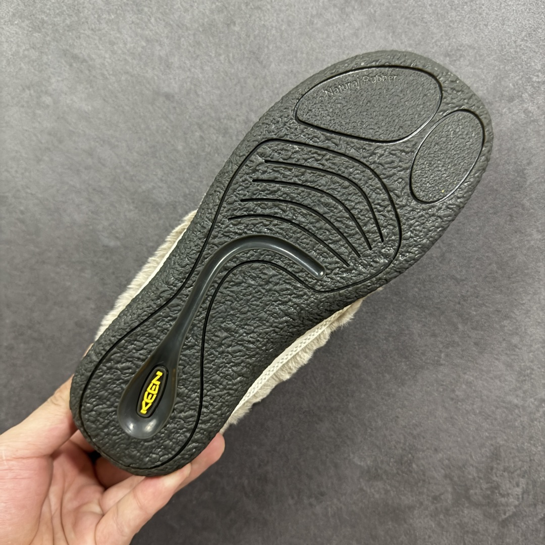 图片[9]-【HK版本】科恩 KEEN Howser 3 SLIDE 冬季户外保暖鞋一脚蹬毛毛鞋小羊蹄 穿一次就会爱上的温暖脚感 高保温性能的羊毛衬里加上耐磨防滑的橡胶外底 打破居家靽和户外靽的界限 你可以穿着它从室内到室外 尺码：35 36 37 38 39-选品中心