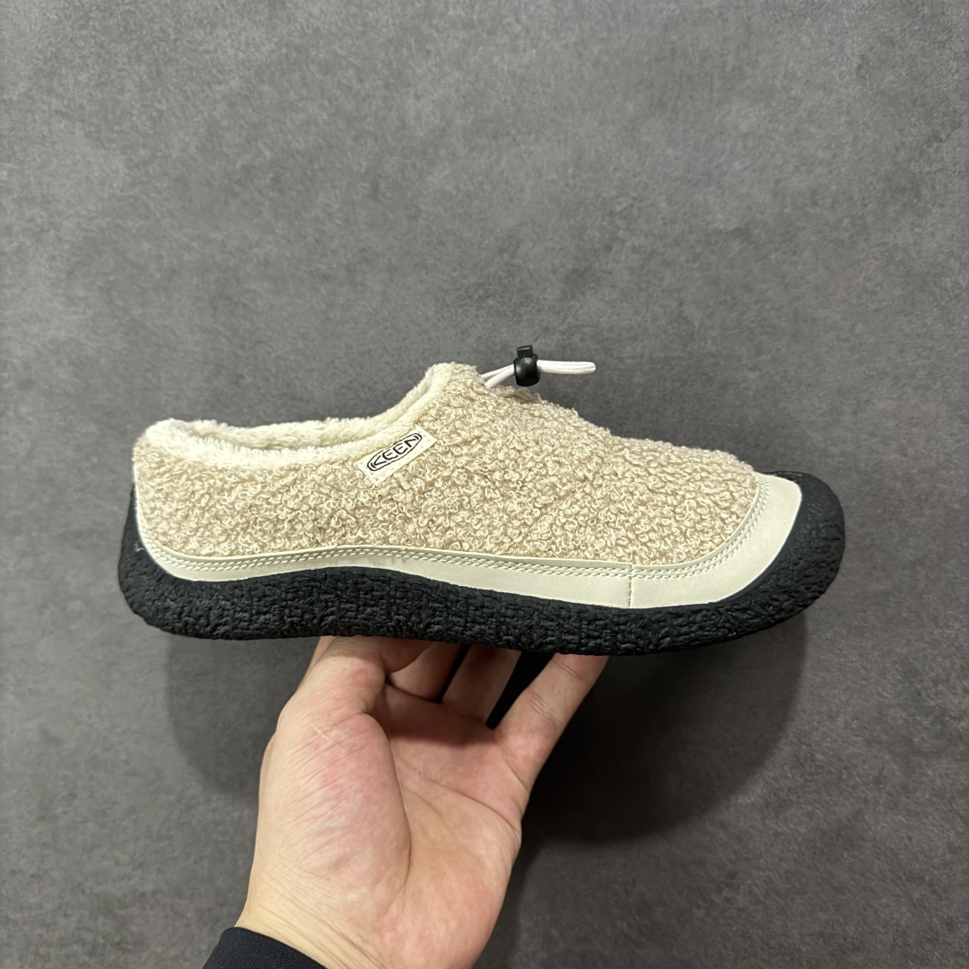 【HK版本】科恩 KEEN Howser 3 SLIDE 冬季户外保暖鞋一脚蹬毛毛鞋小羊蹄 穿一次就会爱上的温暖脚感 高保温性能的羊毛衬里加上耐磨防滑的橡胶外底 打破居家靽和户外靽的界限 你可以穿着它从室内到室外 大底 尺码:35 36 37 38 39-选品中心