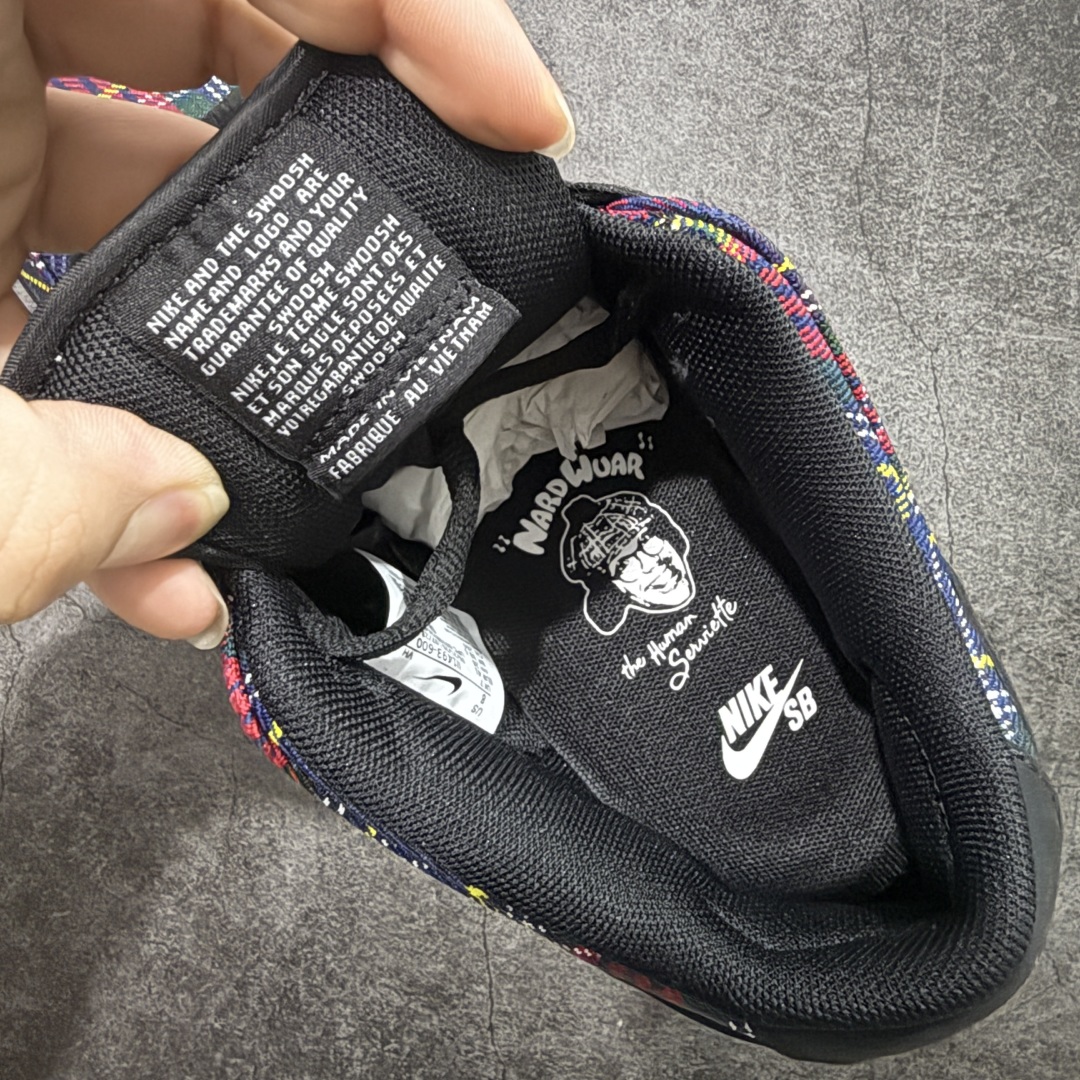 图片[6]-【Top纯原】Nike SB Dunk Low \”Nardwuar\” 联名款 苏格兰格纹低帮休闲滑板鞋 #鞋款以织物材质覆盖，鞋面采用鲜艳的格纹设计，将红色、绿色、海军蓝和黄色以苏格兰格子呢的格纹图案巧妙融合。 货号： II1493-600 尺码：40 40.5 41 42 42.5 43 44 44.5 45 46 47.5-选品中心