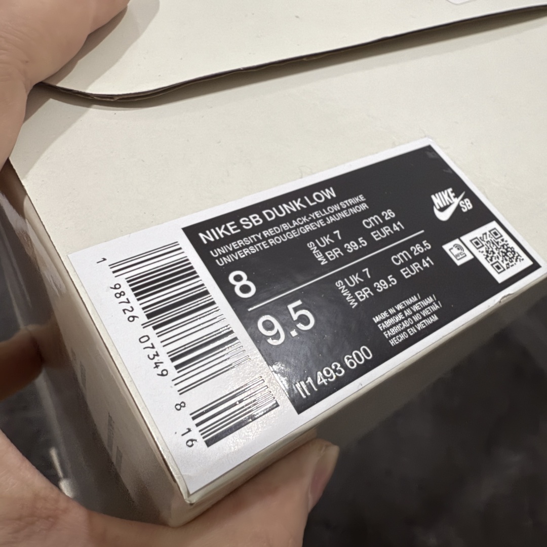 图片[9]-【Top纯原】Nike SB Dunk Low \”Nardwuar\” 联名款 苏格兰格纹低帮休闲滑板鞋 #鞋款以织物材质覆盖，鞋面采用鲜艳的格纹设计，将红色、绿色、海军蓝和黄色以苏格兰格子呢的格纹图案巧妙融合。 货号： II1493-600 尺码：40 40.5 41 42 42.5 43 44 44.5 45 46 47.5-选品中心