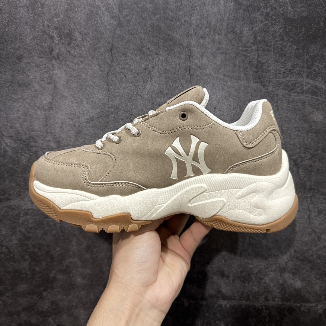 图片[2]-【纯原版】韩国洋基队NY大标潮流老爹鞋 MLB小白鞋市面上唯一顶级纯原版本 原材料打造 原楦原档案数据开发版型 完美鞋头弧度/后套收口效果🆚市面文案版本‼️ 原厂立体填充鞋舌海绵 中底注胶孔原数据开发模具大底原厂转印标 ins 抖音 快手 小红书网红老爹鞋 韩国洋基队NY大标潮流老爹鞋 内增高6cm 原厂1：1模具开发 原厂进口纳米材质 原厂 全套手提袋 原盒雷射防伪标包装 天猫订单品质 官网尺码35 36 36.5 37.5 38 38.5 39 40 40.5 41 42 42.5 43 44 45-选品中心