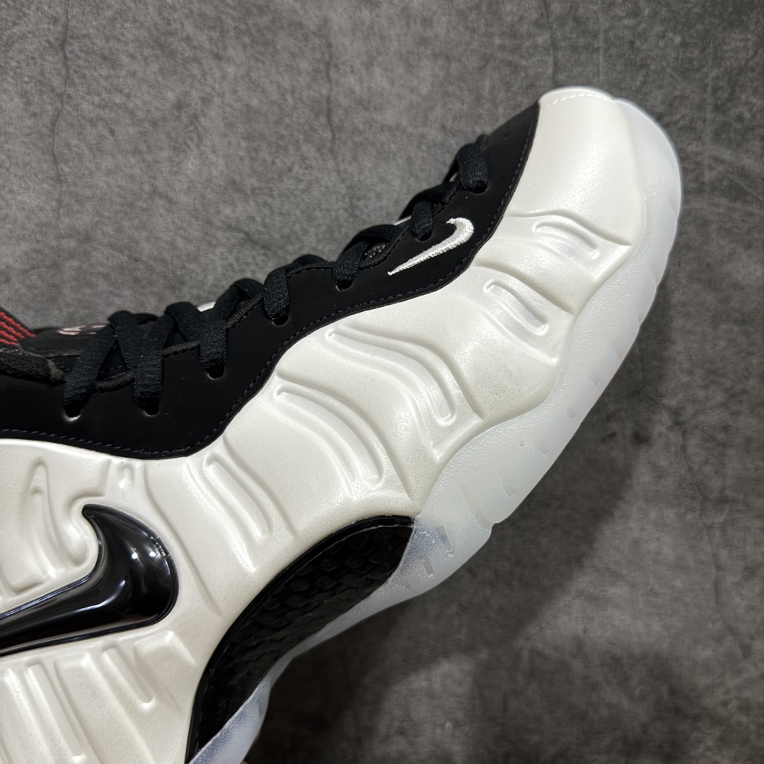 图片[6]-【莞产纯原】NK Air Foamposite One 市售最强品质 莞产顶级品质 白黑奶泡 2025 喷泡 HF0794-200 莞产原底面 公司渠道同模具 鞋型发泡360度无死角 双层Zoom气垫植入 中底完美注胶 搭载原厂碳纤维材质 诞生于1997年的NK Air Foamposite系列可以说是整个球鞋历史上最为经典的系列之一 也就是我们常说的“喷”和“泡” 其中“喷”由Foamposite One代言人Penny的英文音译而来 而“泡”则来源于另一款鞋型 Foamposite Pro中\”pro\”的音译 在诞生初期 由于高昂的造价以及超前的外形 Foamposite系列的反对者不在少数 甚至有人认为这款鞋会毁掉整个球鞋行业 但事实证明这双灵感来自于甲虫 自带“黑科技”鞋面以及双层Zoom+大块碳板的太空球鞋不仅受到了大众的接受与追捧 并且成功的影响了篮球鞋的发展 尺码：40 40.5 41 42 42.5 43 44 44.5 45 46 47.5-选品中心