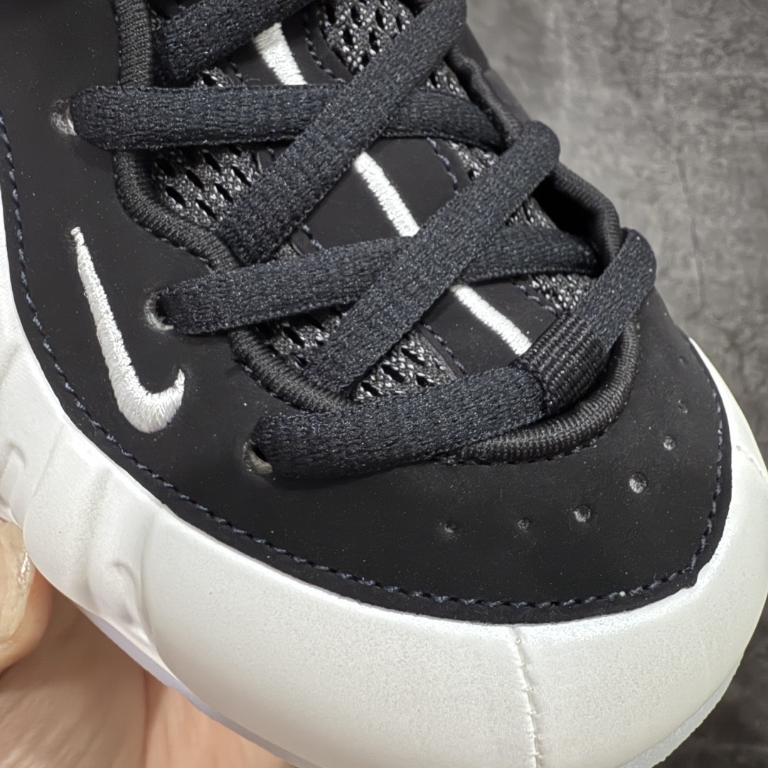 图片[4]-【莞产纯原】NK Air Foamposite One 市售最强品质 莞产顶级品质 白黑奶泡 2025 喷泡 HF0794-200 莞产原底面 公司渠道同模具 鞋型发泡360度无死角 双层Zoom气垫植入 中底完美注胶 搭载原厂碳纤维材质 诞生于1997年的NK Air Foamposite系列可以说是整个球鞋历史上最为经典的系列之一 也就是我们常说的“喷”和“泡” 其中“喷”由Foamposite One代言人Penny的英文音译而来 而“泡”则来源于另一款鞋型 Foamposite Pro中\”pro\”的音译 在诞生初期 由于高昂的造价以及超前的外形 Foamposite系列的反对者不在少数 甚至有人认为这款鞋会毁掉整个球鞋行业 但事实证明这双灵感来自于甲虫 自带“黑科技”鞋面以及双层Zoom+大块碳板的太空球鞋不仅受到了大众的接受与追捧 并且成功的影响了篮球鞋的发展 尺码：40 40.5 41 42 42.5 43 44 44.5 45 46 47.5-选品中心