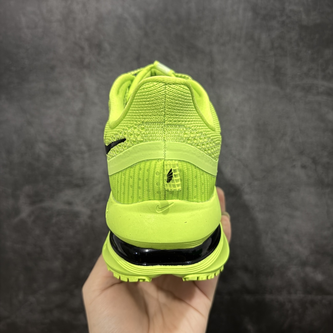 图片[4]-【S版纯原】Nike Pegasus Premium Airscape 舒适百搭减震防滑耐磨透气 低帮跑步鞋 荧光绿色 HQ2592-700    低帮跑步鞋，简约又不失活力，上脚超吸睛。  它不仅颜值高，性能更是一绝！  全掌气垫科技，减震防滑超耐磨，每一步都能感受到强劲回弹，给双脚舒适支撑。  透气鞋面，跑步时双脚也能自由呼吸。    #独家原包 原底原料 开模打造  #原厂鞋标 高精密准度  #原楦原纸板开发 匹配原版98%以上  #后跟弧度 正确呈现  #原厂皮料 质感无敌  #皮料切割干净 无任何毛边 清洁度细节完美    尺码：35.5-46-选品中心