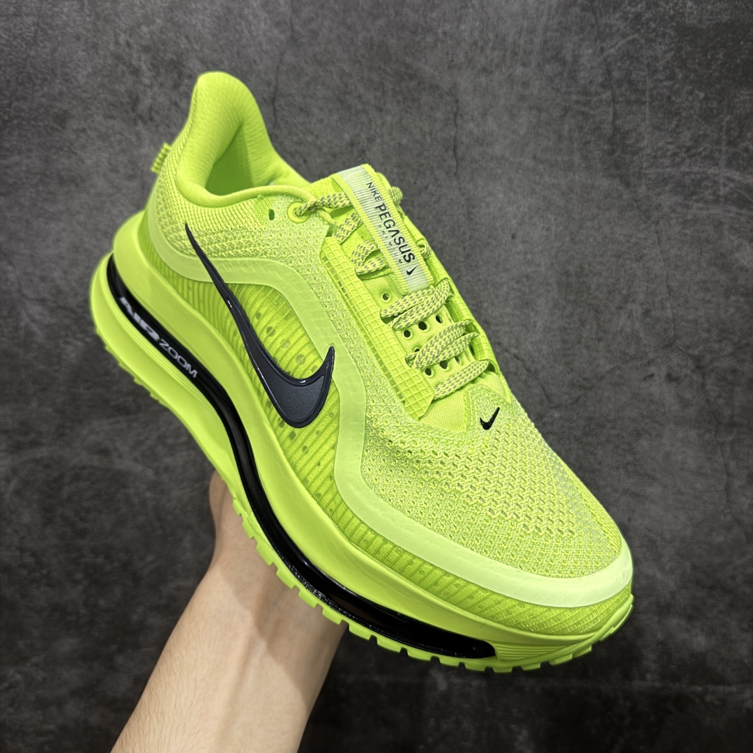 图片[3]-【S版纯原】Nike Pegasus Premium Airscape 舒适百搭减震防滑耐磨透气 低帮跑步鞋 荧光绿色 HQ2592-700    低帮跑步鞋，简约又不失活力，上脚超吸睛。  它不仅颜值高，性能更是一绝！  全掌气垫科技，减震防滑超耐磨，每一步都能感受到强劲回弹，给双脚舒适支撑。  透气鞋面，跑步时双脚也能自由呼吸。    #独家原包 原底原料 开模打造  #原厂鞋标 高精密准度  #原楦原纸板开发 匹配原版98%以上  #后跟弧度 正确呈现  #原厂皮料 质感无敌  #皮料切割干净 无任何毛边 清洁度细节完美    尺码：35.5-46-选品中心