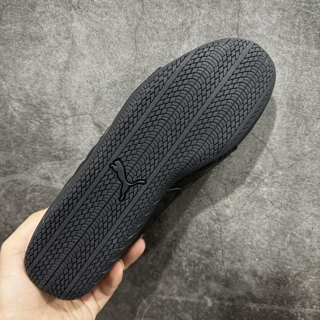 图片[9]-【CS纯原版】Puma Speedcat OG Sparco 彪马罗马阿莫尔系列 复古运动休闲赛车跑鞋 纯黑拼接 405835-02 市场第一梯队品质 版型 细节 烫金走线 完全碾压市场任意版本 欢迎对比🆚 工厂耗时3个月开发 原装档案原数据纸版楦型 采用固色翻毛皮鞋面材质(正确二次成型\’猛帮\’成型工艺🆚区别市面版本!!) 外置原数据开发轻量耐磨橡胶大底💪🏻 全球知名运动品牌PUMA宝马赛车系列 融合了宝马车队的标志性配色 以趣味十足又前卫复古的设计引领潮流 将赛道精神融入街头时尚 开启前卫竞速之旅 主打前卫复古风 Roma鞋款的鞋侧以复古的流线造型 缀以宝马经典Logo 巧妙吸睛 而Speedcat鞋款以亮眼三色条纹元素缀以舒适鞋面 赋予了独特的个性美学 演绎赛车的无尽能量 尺码：35.5-45-选品中心
