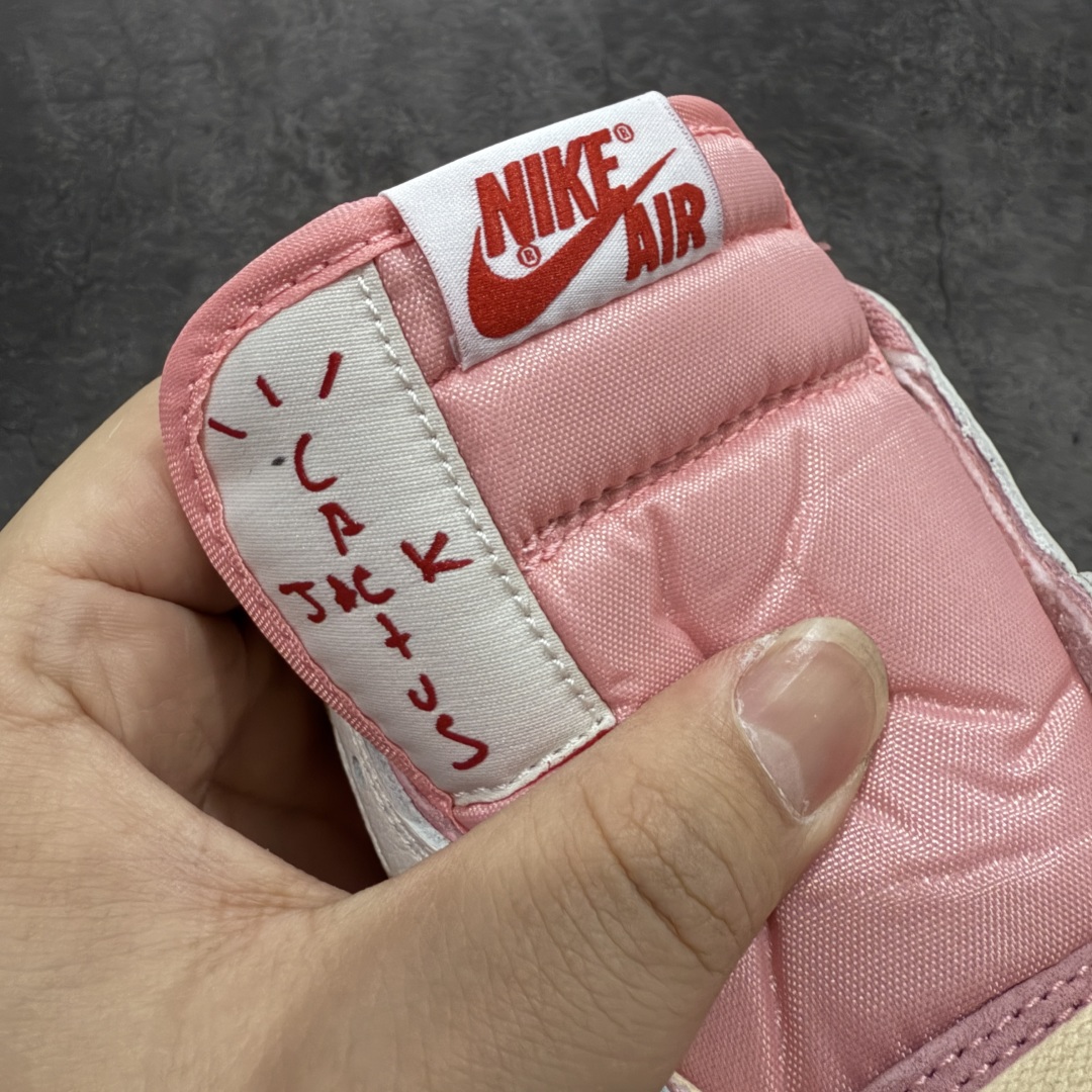 图片[6]-【原厂版】Air Jordan 1 x Travis Scott AJ1 x TS联名白粉红倒钩低帮 DM7866-100 超级强悍品质 可对比市场各大纯原版本 专业aj大厂出品 对细节的把控毋庸置疑 材料也是用最接近原鞋的头层皮料 所有地方都没有做到减配 原厂鞋楦打造完美鞋型 整体鞋型以及后跟做的弧度做的非常好 鞋带为原厂打蜡鞋带 粗细程度同步原鞋 裁片清洁度到位 无明显瑕疵毛边 免修产品 正确针车 该重针 该有尖角的地方都有做到 鞋价格非常香 转手可闭眼卖高价 到手各位就知道货有多好 绝对秒杀一切同价格货品 尺码：36-47.5-选品中心