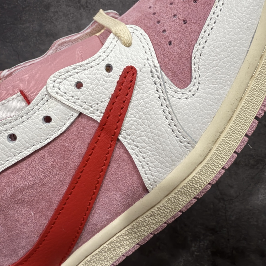 图片[4]-【原厂版】Air Jordan 1 x Travis Scott AJ1 x TS联名白粉红倒钩低帮 DM7866-100 超级强悍品质 可对比市场各大纯原版本 专业aj大厂出品 对细节的把控毋庸置疑 材料也是用最接近原鞋的头层皮料 所有地方都没有做到减配 原厂鞋楦打造完美鞋型 整体鞋型以及后跟做的弧度做的非常好 鞋带为原厂打蜡鞋带 粗细程度同步原鞋 裁片清洁度到位 无明显瑕疵毛边 免修产品 正确针车 该重针 该有尖角的地方都有做到 鞋价格非常香 转手可闭眼卖高价 到手各位就知道货有多好 绝对秒杀一切同价格货品 尺码：36-47.5-选品中心