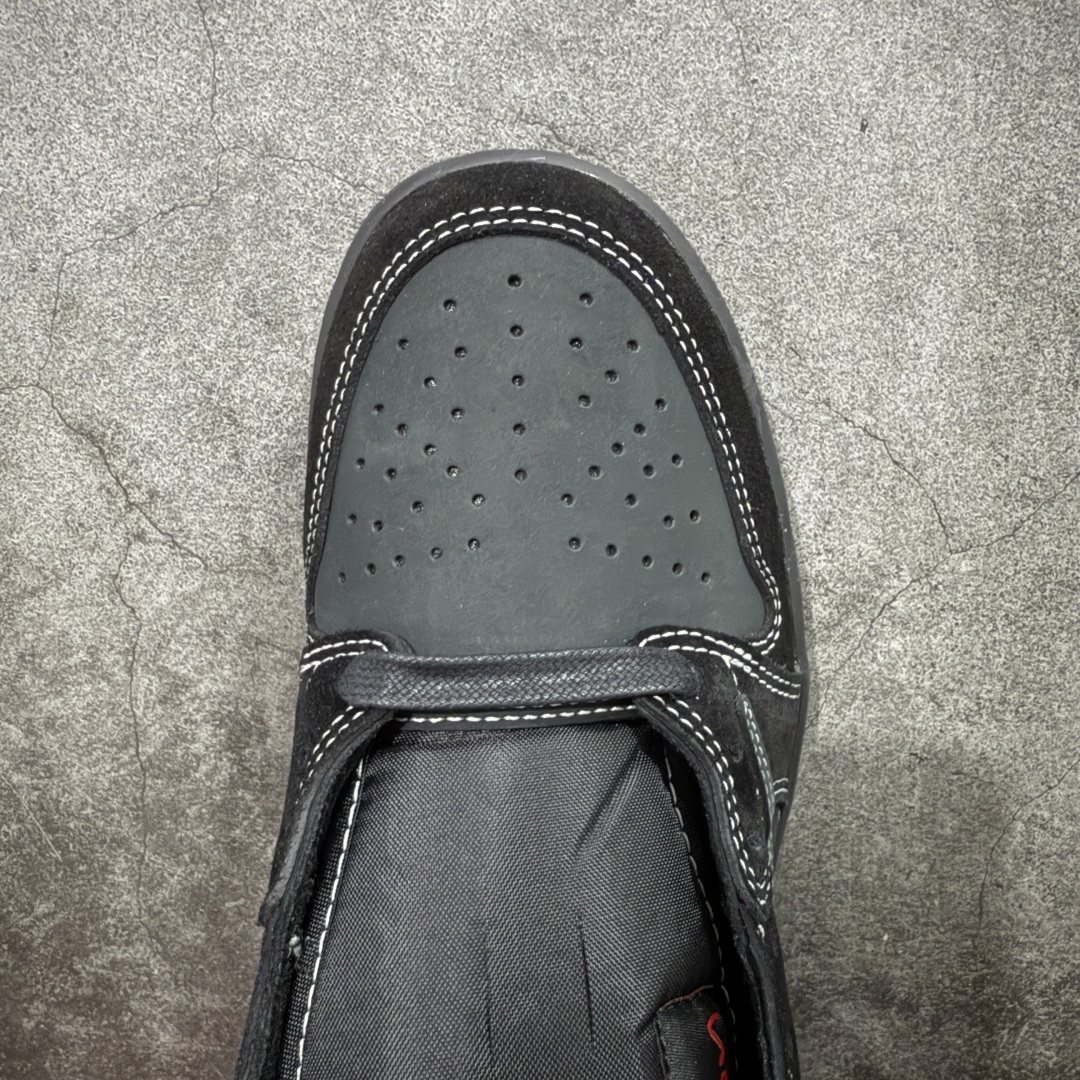 图片[5]-【原厂版】Air Jordan 1 x Travis Scott AJ1 x TS联名黑倒钩低帮 DM7866-001 超级强悍品质 可对比市场各大纯原版本 专业aj大厂出品 对细节的把控毋庸置疑 材料也是用最接近原鞋的头层皮料 所有地方都没有做到减配 原厂鞋楦打造完美鞋型 整体鞋型以及后跟做的弧度做的非常好 鞋带为原厂打蜡鞋带 粗细程度同步原鞋 裁片清洁度到位 无明显瑕疵毛边 免修产品 正确针车 该重针 该有尖角的地方都有做到 鞋价格非常香 转手可闭眼卖高价 到手各位就知道货有多好 绝对秒杀一切同价格货品 尺码：36-47.5-选品中心