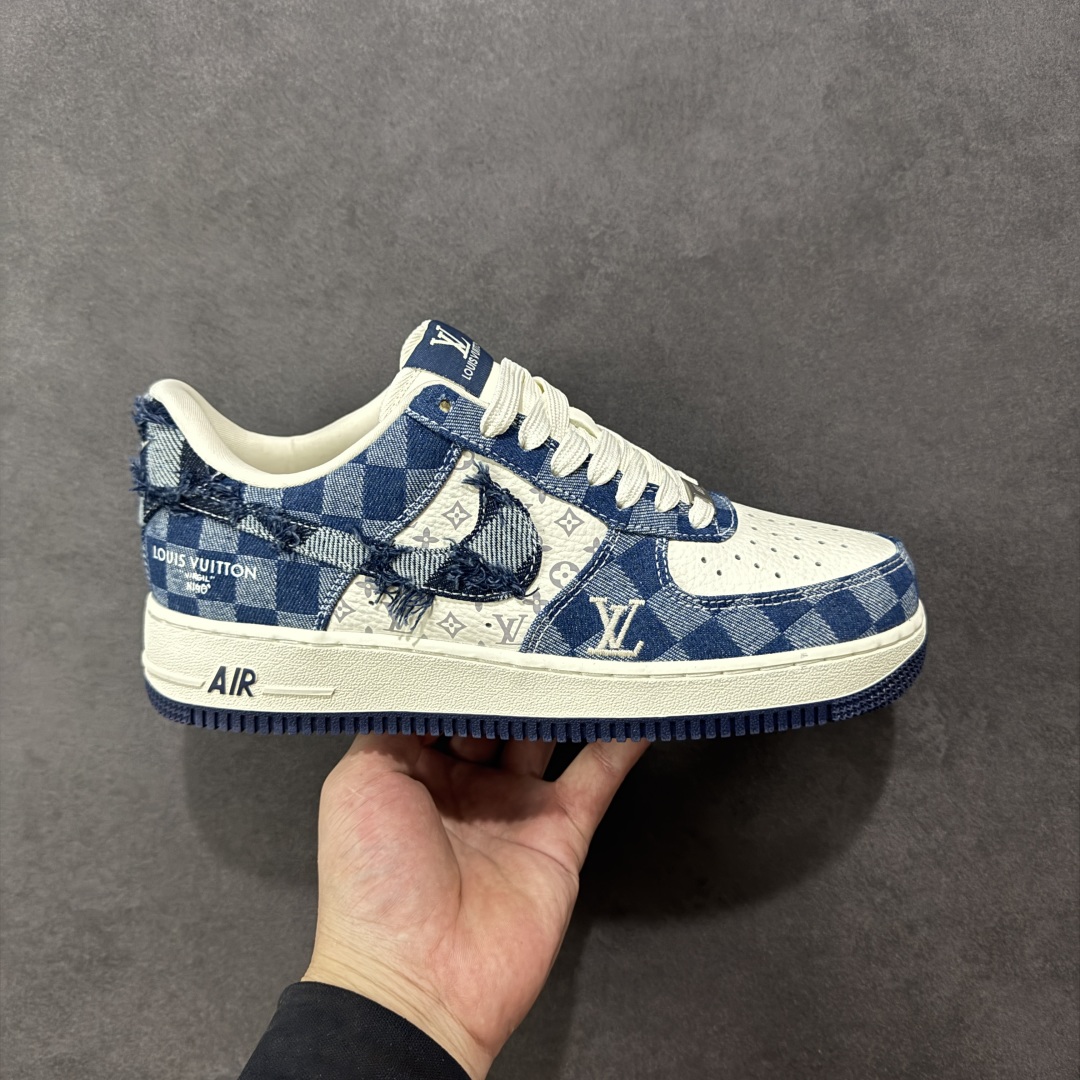 【定制版】Nike Air Force 1\'07 Low 联名 白海军蓝 空军一号低帮休闲板鞋  #流苏格子防水牛仔布 高级夜光效果 工艺难度大 原楦头原纸板 高端定制鞋盒 原厂鞋底 超高清洁度 细节完美 货号:YF9511-816  尺码:36 36.5 37.5 38 38.5 39 40 40.5 41 42 42.5 43 44 44.5 45-选品中心