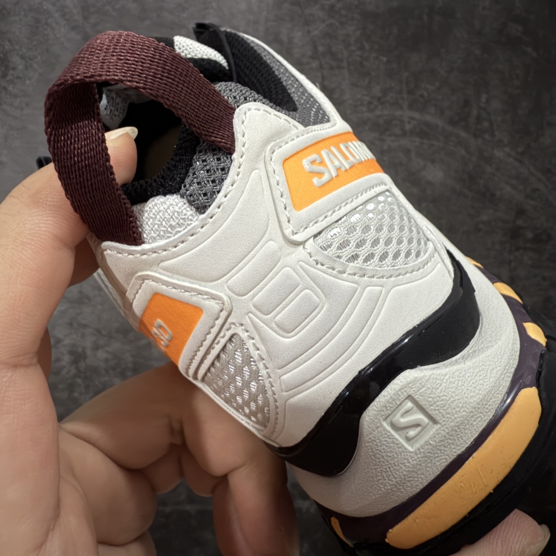 图片[2]-【绿x版】SALOMON XA Pro 3D ADV 萨洛蒙潮流越野机能户外功能鞋 灰橘色478677 新配色出货 纯原外贸平台特供订单 耗时半年巨作 全套原纸板楦头开发 原厂特供网布配套加持 确保原汁原味 完美呈现版型 原档数据独家私模五层组合大底 男女鞋同步官方开发至46.5 原装Ortholite轻量化鞋垫 中底布带钢印编号 原厂TPU锁扣 进口港宝加持 后跟自然饱满 还原公司包裹性 鞋面采用SENSIFT贴合技术 全方位贴合包裹脚型 鞋跟部鞋底牵引设计 提供强大的抓地性能 更适应野外崎岖不平的道路 其3D ADVANCED CHASSIS底盘 材料轻量大化 钉齿设计更具稳定性 防护性 鞋底易磨损区运用CONTAGRIP高耐磨材料 应对城市硬质路面长距离跑考验 尺码：36 36.5 37.5 38 38.5 39 40 40.5 41 42 42.5 43 44 44.5 45 46 46.5-选品中心