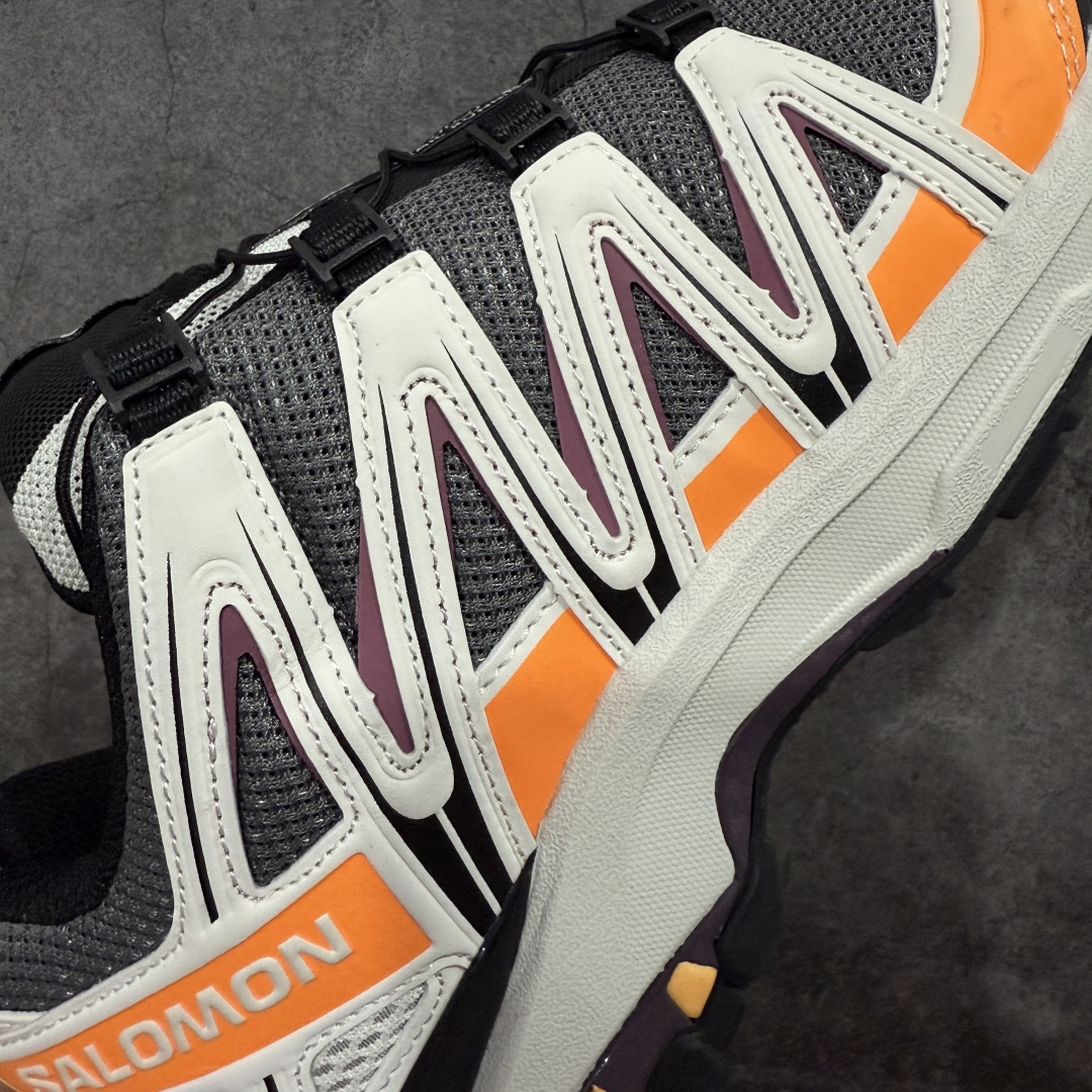 图片[4]-【绿x版】SALOMON XA Pro 3D ADV 萨洛蒙潮流越野机能户外功能鞋 灰橘色478677 新配色出货 纯原外贸平台特供订单 耗时半年巨作 全套原纸板楦头开发 原厂特供网布配套加持 确保原汁原味 完美呈现版型 原档数据独家私模五层组合大底 男女鞋同步官方开发至46.5 原装Ortholite轻量化鞋垫 中底布带钢印编号 原厂TPU锁扣 进口港宝加持 后跟自然饱满 还原公司包裹性 鞋面采用SENSIFT贴合技术 全方位贴合包裹脚型 鞋跟部鞋底牵引设计 提供强大的抓地性能 更适应野外崎岖不平的道路 其3D ADVANCED CHASSIS底盘 材料轻量大化 钉齿设计更具稳定性 防护性 鞋底易磨损区运用CONTAGRIP高耐磨材料 应对城市硬质路面长距离跑考验 尺码：36 36.5 37.5 38 38.5 39 40 40.5 41 42 42.5 43 44 44.5 45 46 46.5-选品中心