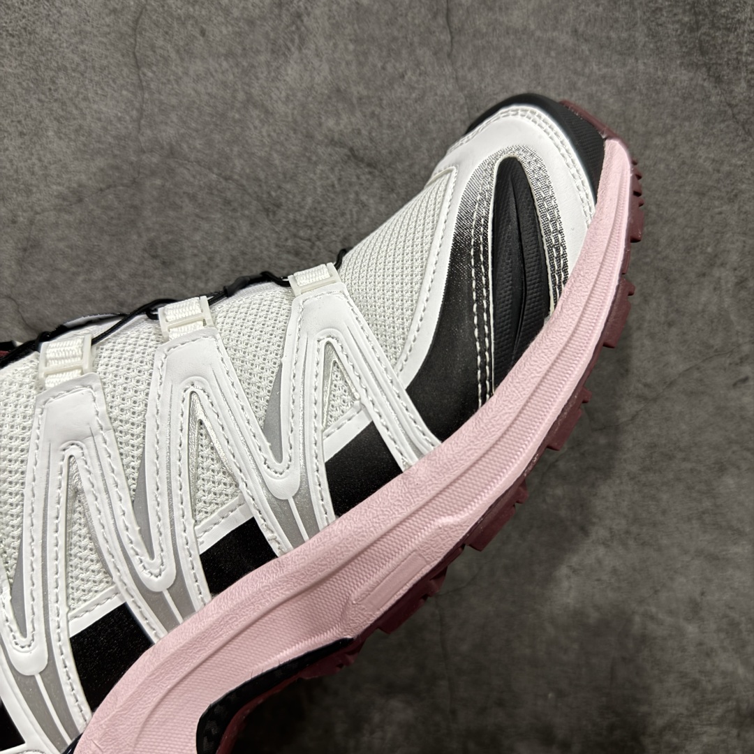 图片[6]-【绿x版】SALOMON XA Pro 3D ADV 萨洛蒙潮流越野机能户外功能鞋 白粉色478676新配色出货 纯原外贸平台特供订单 耗时半年巨作 全套原纸板楦头开发 原厂特供网布配套加持 确保原汁原味 完美呈现版型 原档数据独家私模五层组合大底 男女鞋同步官方开发至46.5 原装Ortholite轻量化鞋垫 中底布带钢印编号 原厂TPU锁扣 进口港宝加持 后跟自然饱满 还原公司包裹性 鞋面采用SENSIFT贴合技术 全方位贴合包裹脚型 鞋跟部鞋底牵引设计 提供强大的抓地性能 更适应野外崎岖不平的道路 其3D ADVANCED CHASSIS底盘 材料轻量大化 钉齿设计更具稳定性 防护性 鞋底易磨损区运用CONTAGRIP高耐磨材料 应对城市硬质路面长距离跑考验 尺码：36 36.5 37.5 38 38.5 39 40-选品中心