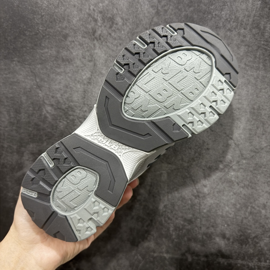 图片[9]-【纯原版】韩国洋基队NY大标潮流老爹鞋 MLB Trophy Runner 小白鞋复古轻便增高运动鞋新款绑带时尚潮流百搭 原材料打造 原楦原档案数据开发版型 完美鞋头弧度/后套收口效果🆚市面文案版本‼️ 原厂立体填充鞋舌海绵 中底注胶孔原数据开发模具大底 原厂转印标 保证不掉字 内增高6cm 原厂1：1模具开发 原厂进口纳米材质 原厂 全套手提袋 原盒雷射防伪标包装 天猫订单品质 官网尺码35 36 36.5 37.5 38 38.5 39 40 40.5 41 42 42.5 43 44 45-选品中心