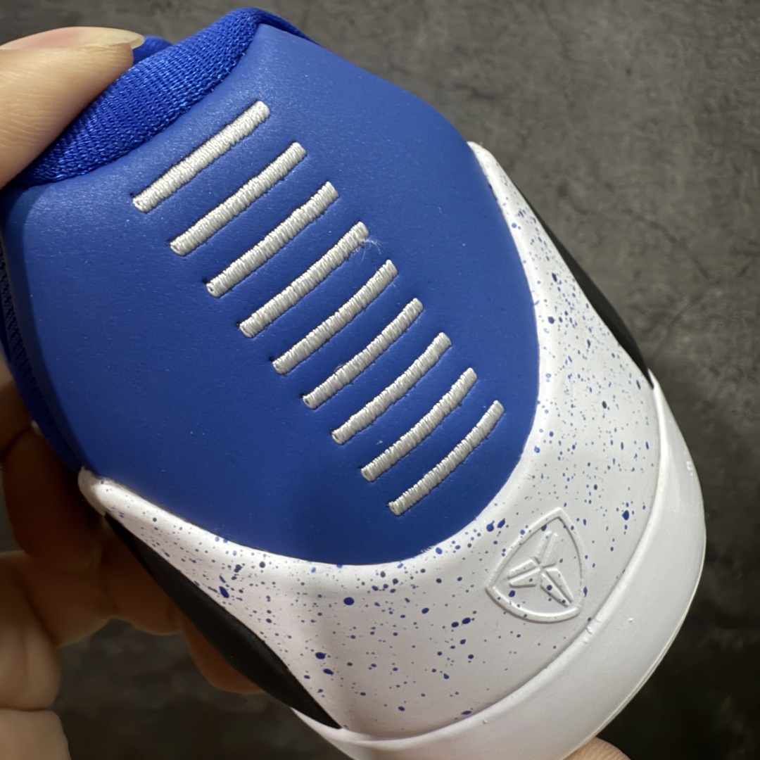 图片[2]-【S2纯原】NK Kobe 9 Elite Low Protro EM 科比九代 蓝白色 S2纯原生产线 #React科技鞋垫加持 实战配置直接拉满 #原楦纸板开发 鞋身流线型、后跟塑形，区分土肥圆 #原厂针织鞋面一针一线匹配原版 #全身鞋材卡料色独家定制 热压印SWOOSH #真实底模最大48.5 实战利器 专供海外市场 货号：IH1401-400 尺码：40 40.5 41 42 42.5 43 44 44.5 45 46 47.5 48.5（脚宽、脚胖 建议买大半码）-选品中心