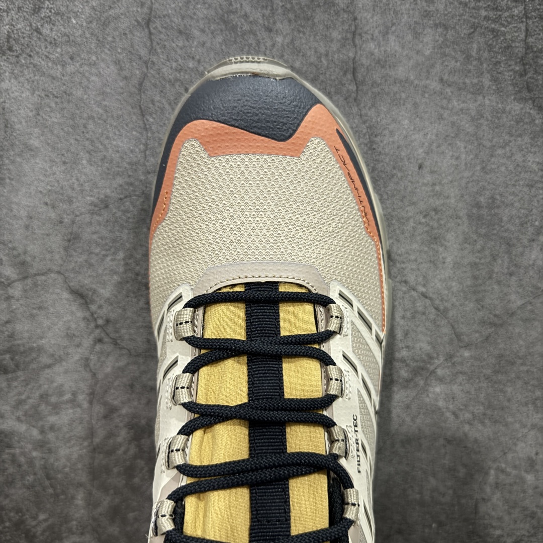 图片[5]-【GX纯原】凯乐石KAILAS 远征5 FLT 舒适简约经典登山 防滑耐磨防水 低帮 徒步鞋 市面唯一正确防泼水防水面料 正确防水内里布 真正做到内外防水 区别市场假防水 鞋面材质：运用耐磨防砂网布，能防止沙石进入鞋内，同时具备良好的透气性，可让脚部保持干爽。 \\t鞋底性能：搭载Vibram防滑耐磨大底，有出色的抓地力，仿鲨齿纹路设计，能应对各种复杂路面；鞋底还能提供良好的稳定性和支撑力，减少脚部疲劳。 \\t防水技术：采用FILTERTEC防水透气技术，防水指数高达8000mm H₂O，能有效防止雨水渗透，同时能保持脚面干爽。 \\t细节设计：鞋头采用橡胶防撞包边，保护脚趾免受伤害；鞋舌一体式设计，防止碎石泥沙进入；采用亚洲人脚型鞋楦设计，配合中腰包裹，提高舒适性。 适用场景：适合多日或单日轻装徒步，也可用于城市通勤，是一双兼顾户外与日常穿着的多功能鞋子。 尺码：40 41.5 42 42.5 43 44 44.5 45（女码第二轮出货）-选品中心