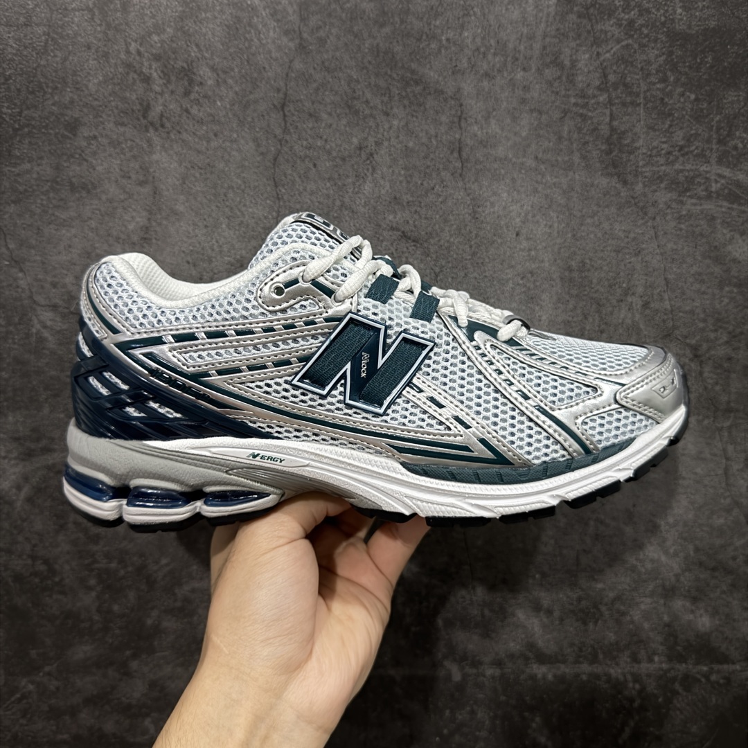 【BC纯原版】New Balance NB1906 复古跑鞋 U1906RCE 全新版本 东莞大厂出品 市场第一梯队品质 绝对秒杀市场货 完美版型 正确组合大底 价格一步到位‼️ 全套原楦原纸板原厂数据开发 进口三明治网面 原装进口皮料正确绒感卡色 正确中底拉帮中底网布细节 原厂标裁 带紫光防伪 定制后跟透明水晶模块 冲裁组合 大底贴合程度胶水上色把控完美 整洁度挑战全网艺术家 多道序QC把关品质完善 匠心打造 耗时多月开发完成 工艺极其复杂难度可想而知 新开独立私模大底 正确六层组合大底 高端零售专供产物 尺码:36 37 37.5 38 38.5 39 40 40.5 41 42 42.5 43 44 45-选品中心