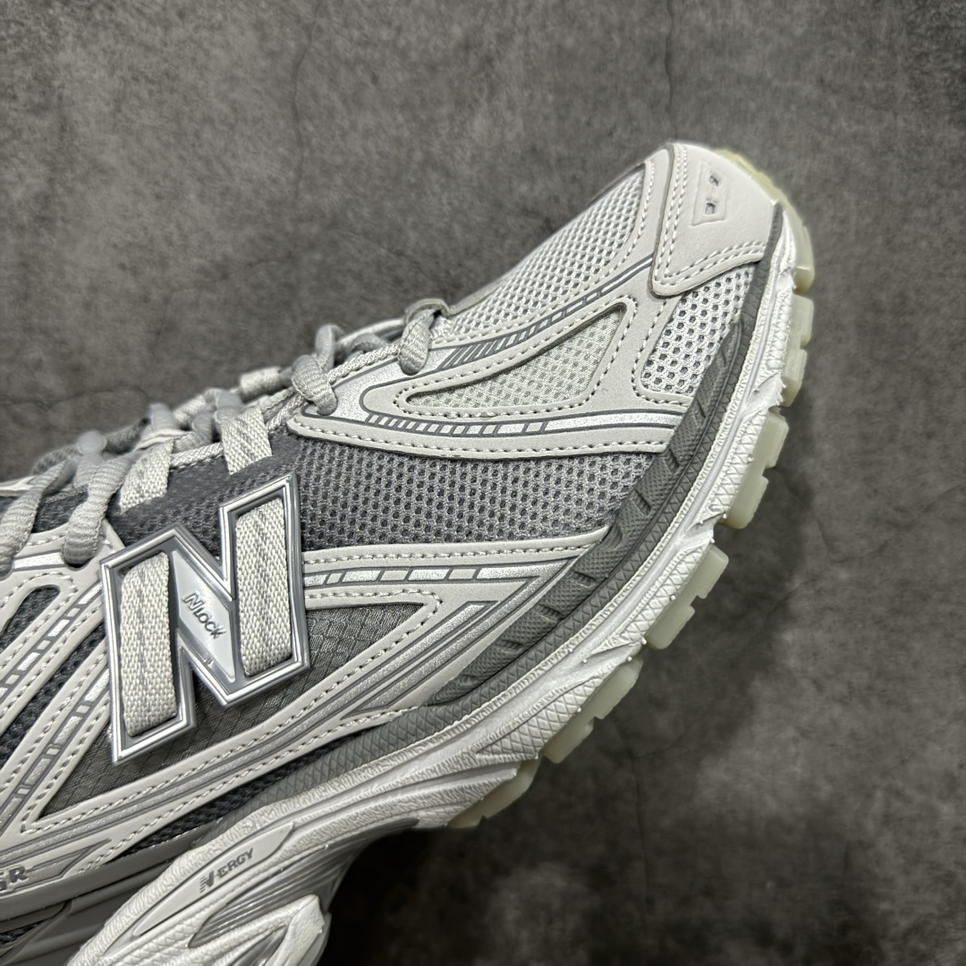 图片[6]-【BC纯原版】New Balance NB1906 复古跑鞋 U1906RNY 全新版本 东莞大厂出品 市场第一梯队品质 绝对秒杀市场货 完美版型 正确组合大底 价格一步到位‼️ 全套原楦原纸板原厂数据开发 进口三明治网面 原装进口皮料正确绒感卡色 正确中底拉帮中底网布细节 原厂标裁 带紫光防伪 定制后跟透明水晶模块 冲裁组合 大底贴合程度胶水上色把控完美 整洁度挑战全网艺术家 多道序QC把关品质完善 匠心打造 耗时多月开发完成 工艺极其复杂难度可想而知 新开独立私模大底 正确六层组合大底 高端零售专供产物 尺码：36 37 37.5 38 38.5 39 40 40.5 41 42 42.5 43 44 45-选品中心