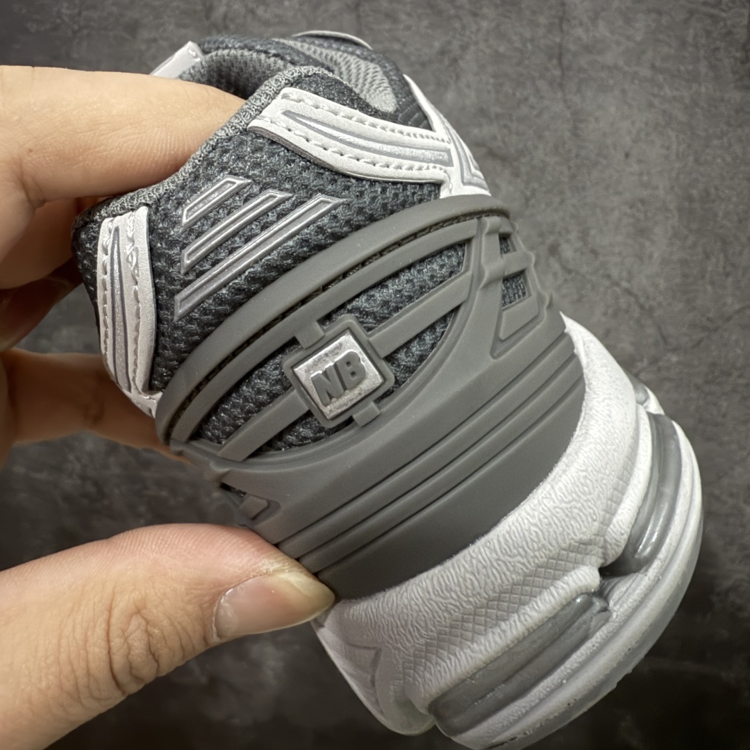 图片[2]-【BC纯原版】New Balance NB1906 复古跑鞋 U1906RNY 全新版本 东莞大厂出品 市场第一梯队品质 绝对秒杀市场货 完美版型 正确组合大底 价格一步到位‼️ 全套原楦原纸板原厂数据开发 进口三明治网面 原装进口皮料正确绒感卡色 正确中底拉帮中底网布细节 原厂标裁 带紫光防伪 定制后跟透明水晶模块 冲裁组合 大底贴合程度胶水上色把控完美 整洁度挑战全网艺术家 多道序QC把关品质完善 匠心打造 耗时多月开发完成 工艺极其复杂难度可想而知 新开独立私模大底 正确六层组合大底 高端零售专供产物 尺码：36 37 37.5 38 38.5 39 40 40.5 41 42 42.5 43 44 45-选品中心