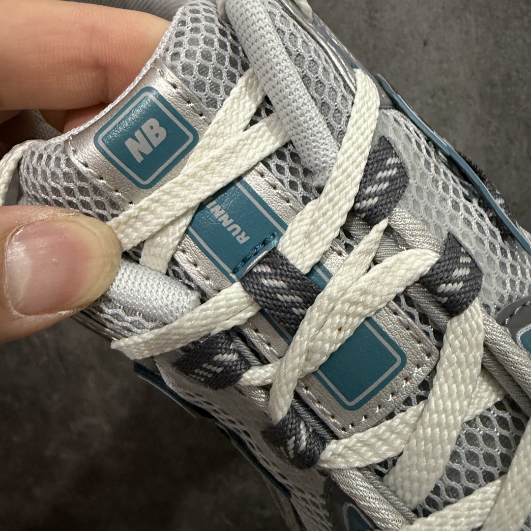 图片[7]-【BC纯原版】New Balance NB1906 复古跑鞋 M1906REO 全新版本 东莞大厂出品 市场第一梯队品质 绝对秒杀市场货 完美版型 正确组合大底 价格一步到位‼️ 全套原楦原纸板原厂数据开发 进口三明治网面 原装进口皮料正确绒感卡色 正确中底拉帮中底网布细节 原厂标裁 带紫光防伪 定制后跟透明水晶模块 冲裁组合 大底贴合程度胶水上色把控完美 整洁度挑战全网艺术家 多道序QC把关品质完善 匠心打造 耗时多月开发完成 工艺极其复杂难度可想而知 新开独立私模大底 正确六层组合大底 高端零售专供产物 尺码：36 37 37.5 38 38.5 39 40 40.5 41 42 42.5 43 44 45-选品中心