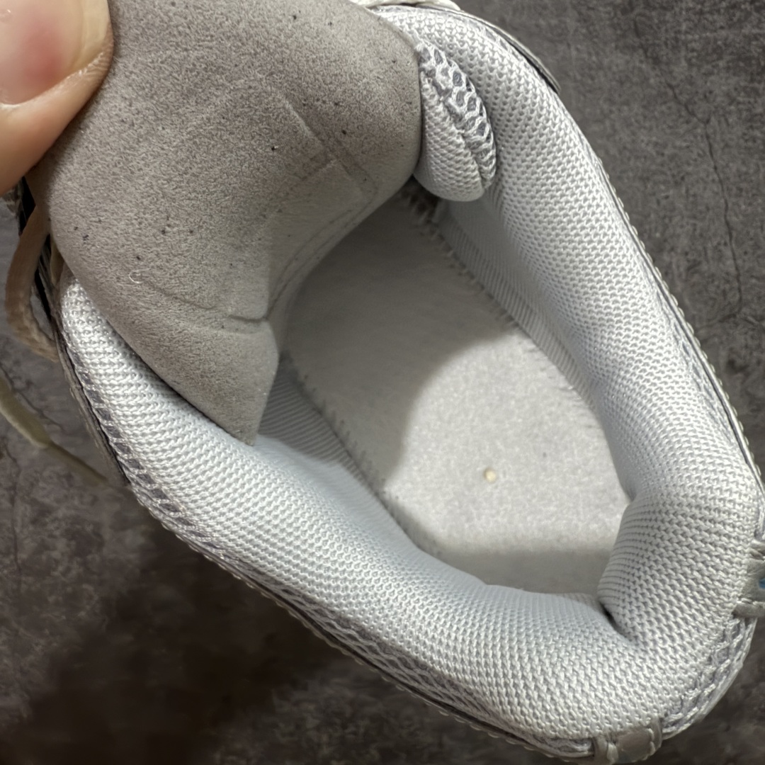 图片[9]-【BC纯原版】New Balance NB1906 复古跑鞋 M1906REO 全新版本 东莞大厂出品 市场第一梯队品质 绝对秒杀市场货 完美版型 正确组合大底 价格一步到位‼️ 全套原楦原纸板原厂数据开发 进口三明治网面 原装进口皮料正确绒感卡色 正确中底拉帮中底网布细节 原厂标裁 带紫光防伪 定制后跟透明水晶模块 冲裁组合 大底贴合程度胶水上色把控完美 整洁度挑战全网艺术家 多道序QC把关品质完善 匠心打造 耗时多月开发完成 工艺极其复杂难度可想而知 新开独立私模大底 正确六层组合大底 高端零售专供产物 尺码：36 37 37.5 38 38.5 39 40 40.5 41 42 42.5 43 44 45-选品中心
