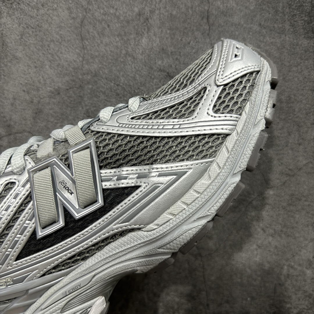 图片[6]-【BC纯原版】New Balance NB1906 复古跑鞋 M1906REH 全新版本 东莞大厂出品 市场第一梯队品质 绝对秒杀市场货 完美版型 正确组合大底 价格一步到位‼️ 全套原楦原纸板原厂数据开发 进口三明治网面 原装进口皮料正确绒感卡色 正确中底拉帮中底网布细节 原厂标裁 带紫光防伪 定制后跟透明水晶模块 冲裁组合 大底贴合程度胶水上色把控完美 整洁度挑战全网艺术家 多道序QC把关品质完善 匠心打造 耗时多月开发完成 工艺极其复杂难度可想而知 新开独立私模大底 正确六层组合大底 高端零售专供产物 尺码：36 37 37.5 38 38.5 39 40 40.5 41 42 42.5 43 44 45-选品中心