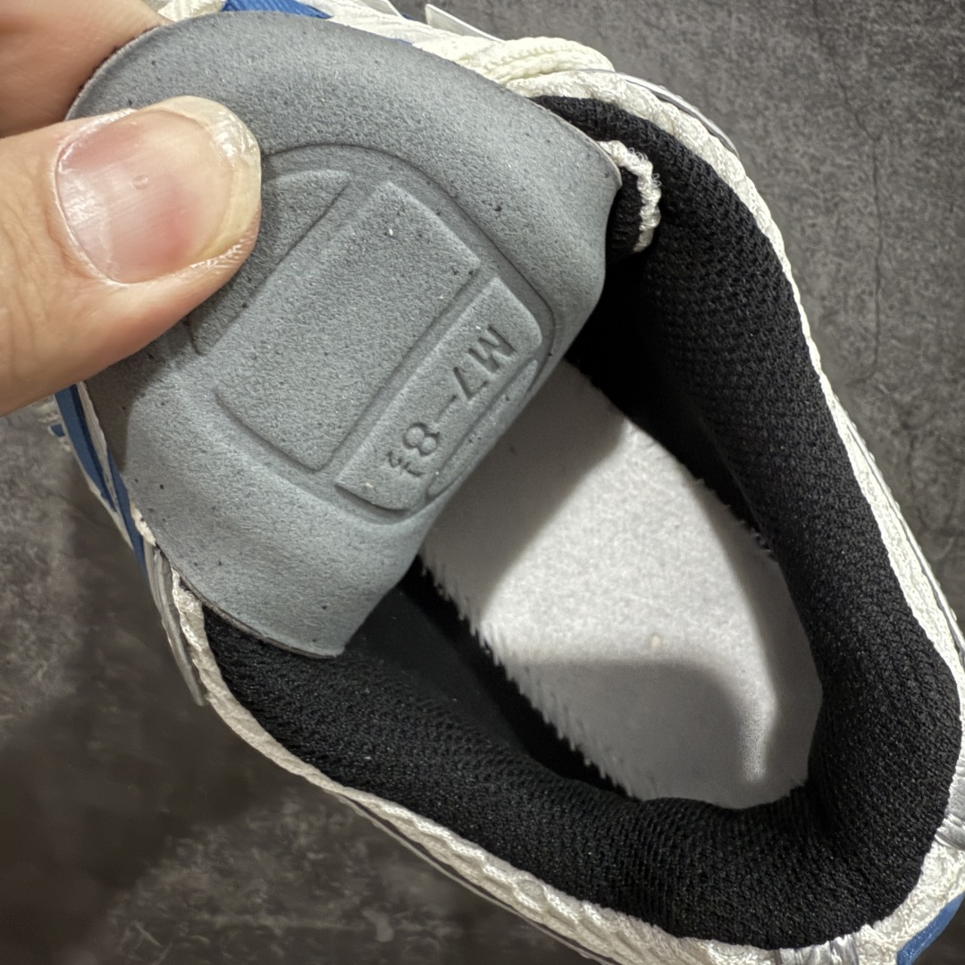 图片[9]-【BC纯原版】New Balance NB1906 复古跑鞋 M1906REB 全新版本 东莞大厂出品 市场第一梯队品质 绝对秒杀市场货 完美版型 正确组合大底 价格一步到位‼️ 全套原楦原纸板原厂数据开发 进口三明治网面 原装进口皮料正确绒感卡色 正确中底拉帮中底网布细节 原厂标裁 带紫光防伪 定制后跟透明水晶模块 冲裁组合 大底贴合程度胶水上色把控完美 整洁度挑战全网艺术家 多道序QC把关品质完善 匠心打造 耗时多月开发完成 工艺极其复杂难度可想而知 新开独立私模大底 正确六层组合大底 高端零售专供产物 尺码：36 37 37.5 38 38.5 39 40 40.5 41 42 42.5 43 44 45-选品中心