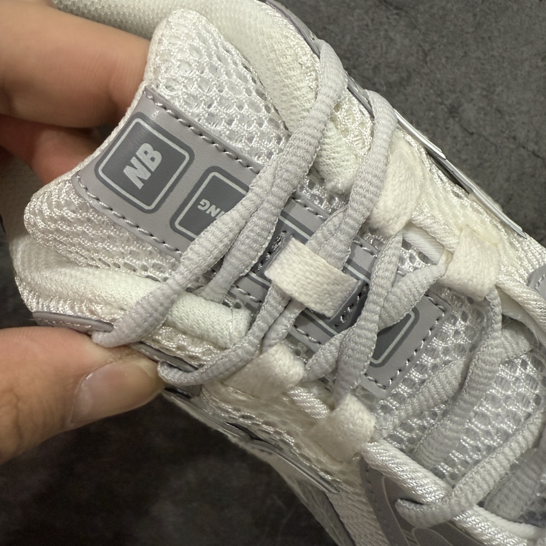 图片[7]-【BC纯原版】New Balance NB1906 复古跑鞋 M1906RJM 全新版本 东莞大厂出品 市场第一梯队品质 绝对秒杀市场货 完美版型 正确组合大底 价格一步到位‼️ 全套原楦原纸板原厂数据开发 进口三明治网面 原装进口皮料正确绒感卡色 正确中底拉帮中底网布细节 原厂标裁 带紫光防伪 定制后跟透明水晶模块 冲裁组合 大底贴合程度胶水上色把控完美 整洁度挑战全网艺术家 多道序QC把关品质完善 匠心打造 耗时多月开发完成 工艺极其复杂难度可想而知 新开独立私模大底 正确六层组合大底 高端零售专供产物 尺码：36 37 37.5 38 38.5 39 40 40.5 41 42 42.5 43 44 45-选品中心