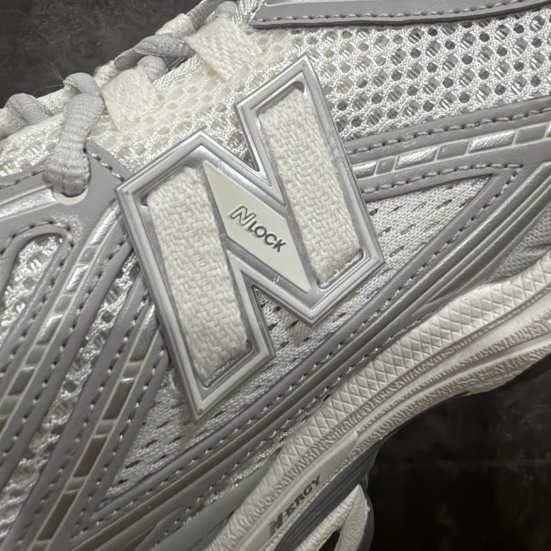 图片[4]-【BC纯原版】New Balance NB1906 复古跑鞋 M1906RJM 全新版本 东莞大厂出品 市场第一梯队品质 绝对秒杀市场货 完美版型 正确组合大底 价格一步到位‼️ 全套原楦原纸板原厂数据开发 进口三明治网面 原装进口皮料正确绒感卡色 正确中底拉帮中底网布细节 原厂标裁 带紫光防伪 定制后跟透明水晶模块 冲裁组合 大底贴合程度胶水上色把控完美 整洁度挑战全网艺术家 多道序QC把关品质完善 匠心打造 耗时多月开发完成 工艺极其复杂难度可想而知 新开独立私模大底 正确六层组合大底 高端零售专供产物 尺码：36 37 37.5 38 38.5 39 40 40.5 41 42 42.5 43 44 45-选品中心