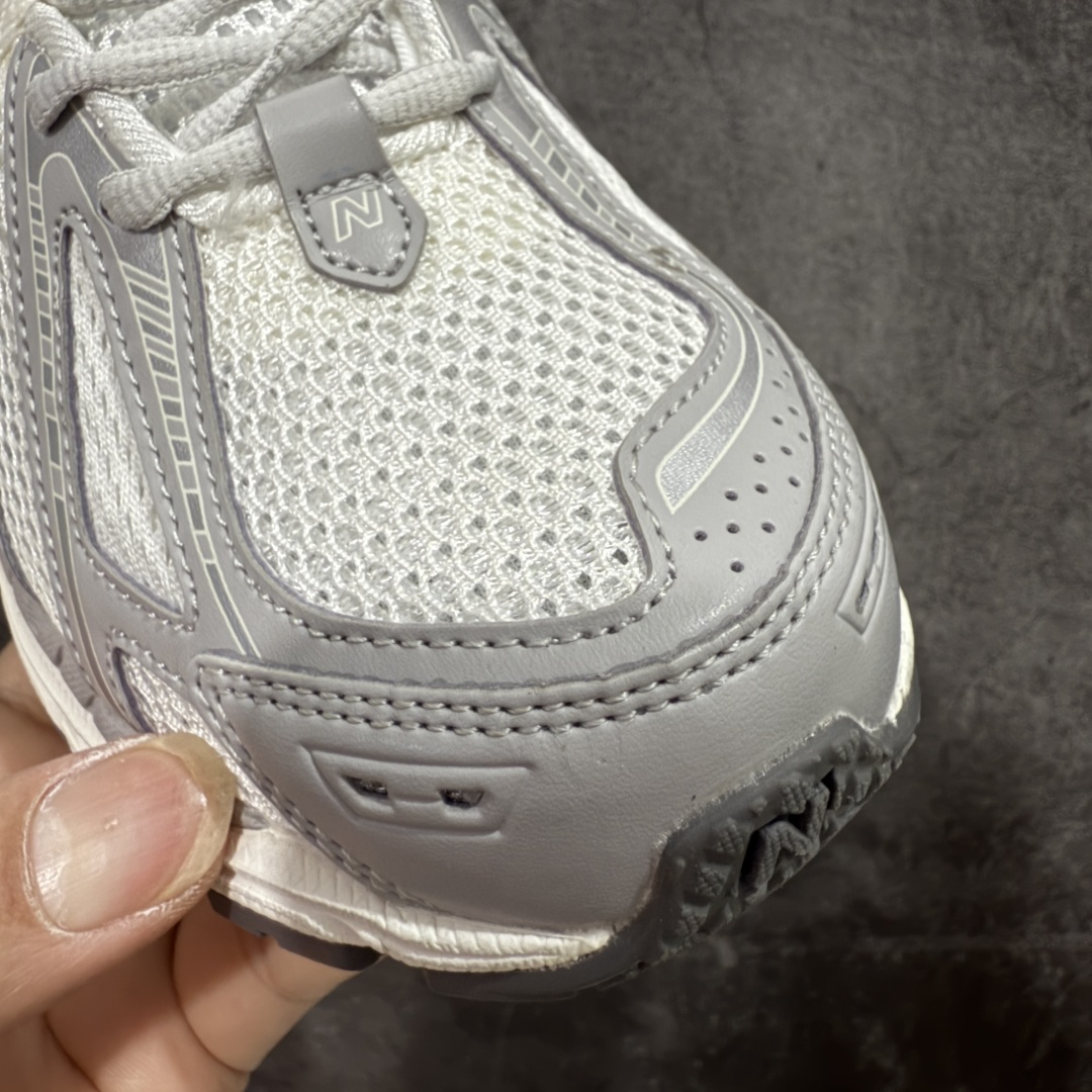 图片[6]-【BC纯原版】New Balance NB1906 复古跑鞋 M1906RJM 全新版本 东莞大厂出品 市场第一梯队品质 绝对秒杀市场货 完美版型 正确组合大底 价格一步到位‼️ 全套原楦原纸板原厂数据开发 进口三明治网面 原装进口皮料正确绒感卡色 正确中底拉帮中底网布细节 原厂标裁 带紫光防伪 定制后跟透明水晶模块 冲裁组合 大底贴合程度胶水上色把控完美 整洁度挑战全网艺术家 多道序QC把关品质完善 匠心打造 耗时多月开发完成 工艺极其复杂难度可想而知 新开独立私模大底 正确六层组合大底 高端零售专供产物 尺码：36 37 37.5 38 38.5 39 40 40.5 41 42 42.5 43 44 45-选品中心