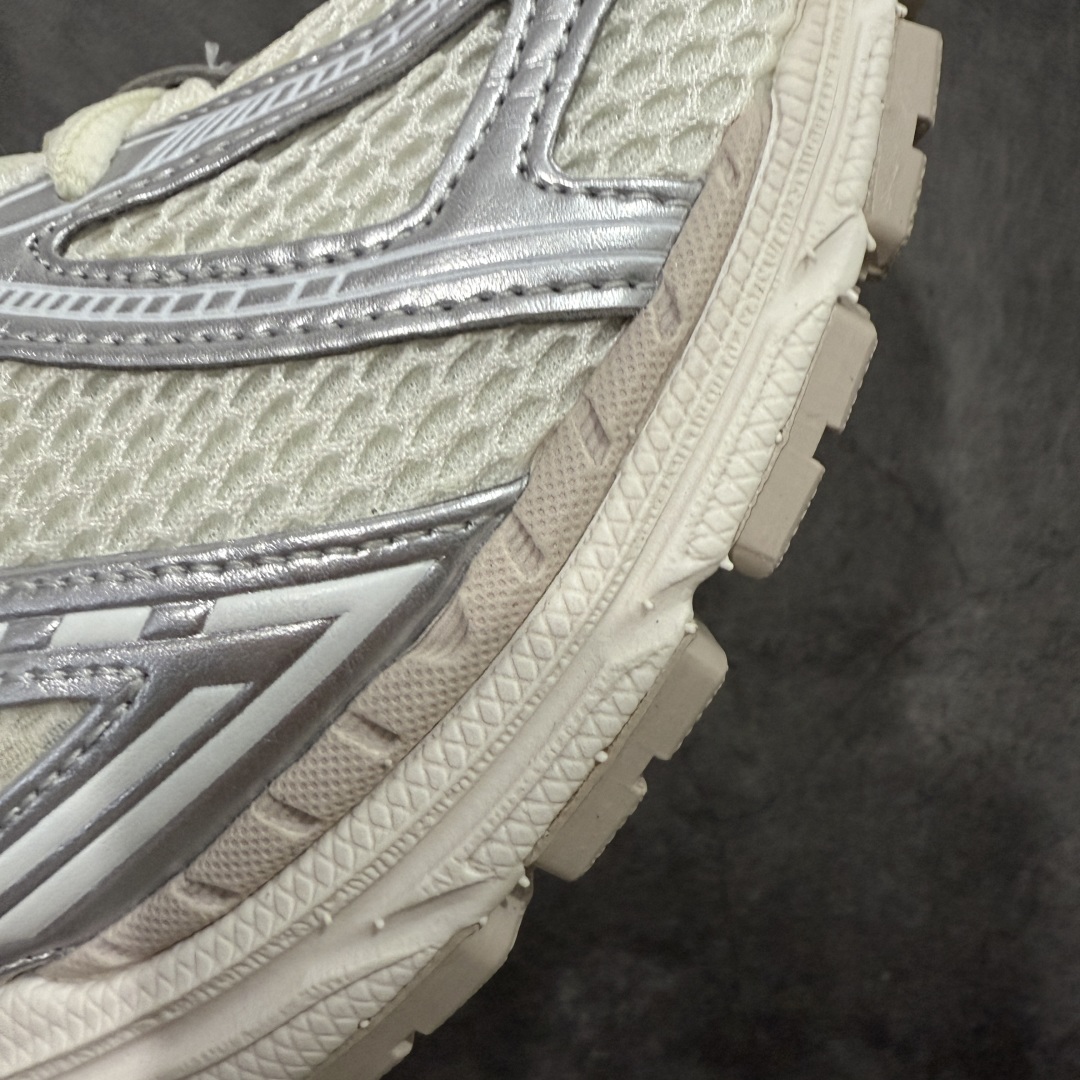 图片[5]-【BC纯原版】New Balance NB1906 复古跑鞋 M1906REE 全新版本 东莞大厂出品 市场第一梯队品质 绝对秒杀市场货 完美版型 正确组合大底 价格一步到位‼️ 全套原楦原纸板原厂数据开发 进口三明治网面 原装进口皮料正确绒感卡色 正确中底拉帮中底网布细节 原厂标裁 带紫光防伪 定制后跟透明水晶模块 冲裁组合 大底贴合程度胶水上色把控完美 整洁度挑战全网艺术家 多道序QC把关品质完善 匠心打造 耗时多月开发完成 工艺极其复杂难度可想而知 新开独立私模大底 正确六层组合大底 高端零售专供产物 尺码：36 37 37.5 38 38.5 39 40 40.5 41 42 42.5 43 44 45-选品中心