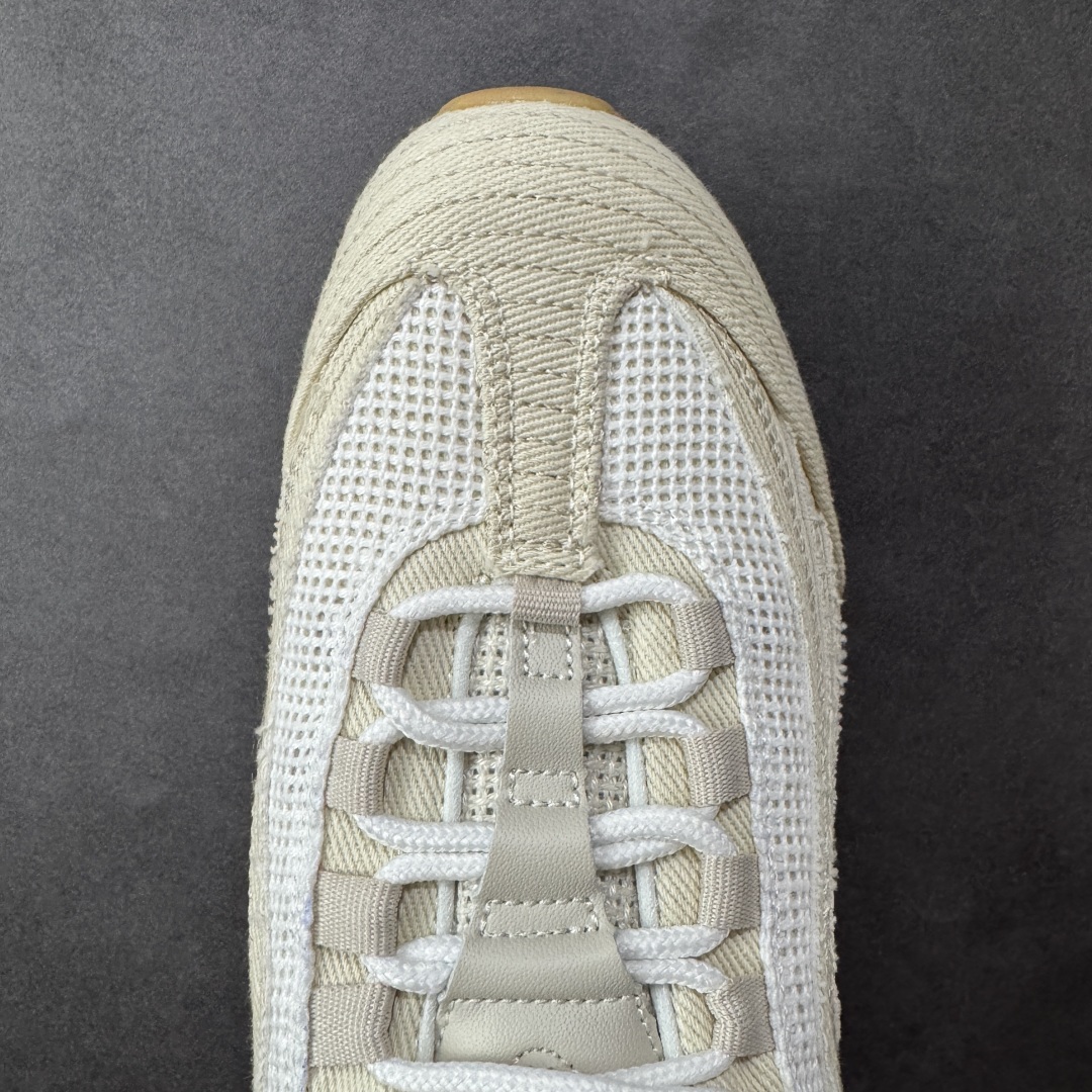 图片[8]-【PE版本】NK Air Max 95 SP 复古减震气垫跑鞋 HM4743-100 经典重温 鞋款设计灵感源于人体构造 中底设计基于人体的脊柱构造 是整体设计的核心 尼龙孔眼代表了肋骨 而分层式面板和网眼象征着肌肉纤维和肉体组织 Air Max 95采用了两个独立的吹塑成型的Air-Sole单元 并首次在前掌使用可视化气垫设计 Swoosh logo夜当作一个 点符号放在了鞋子的后帮位置 20年的发展让 AIR MAX 95有了不同的故事 20年后再度面向世人的时候 焕然一新的面貌 让人有了另外一种清新脱俗的感觉 尺码：40 40.5 41 42 42.5 43 44 44.5 45 46 47.5-选品中心