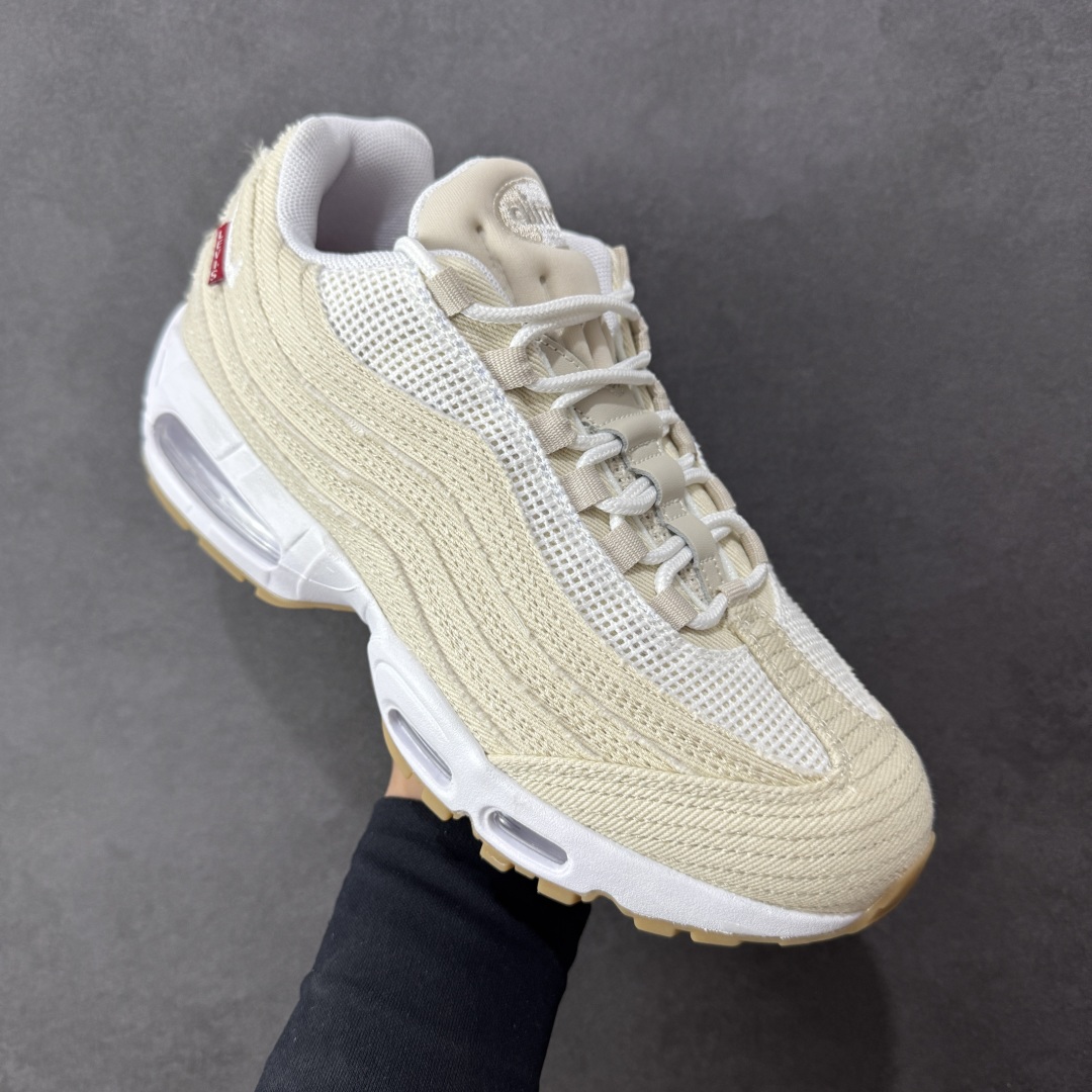 图片[3]-【PE版本】NK Air Max 95 SP 复古减震气垫跑鞋 HM4743-100 经典重温 鞋款设计灵感源于人体构造 中底设计基于人体的脊柱构造 是整体设计的核心 尼龙孔眼代表了肋骨 而分层式面板和网眼象征着肌肉纤维和肉体组织 Air Max 95采用了两个独立的吹塑成型的Air-Sole单元 并首次在前掌使用可视化气垫设计 Swoosh logo夜当作一个 点符号放在了鞋子的后帮位置 20年的发展让 AIR MAX 95有了不同的故事 20年后再度面向世人的时候 焕然一新的面貌 让人有了另外一种清新脱俗的感觉 尺码：40 40.5 41 42 42.5 43 44 44.5 45 46 47.5-选品中心