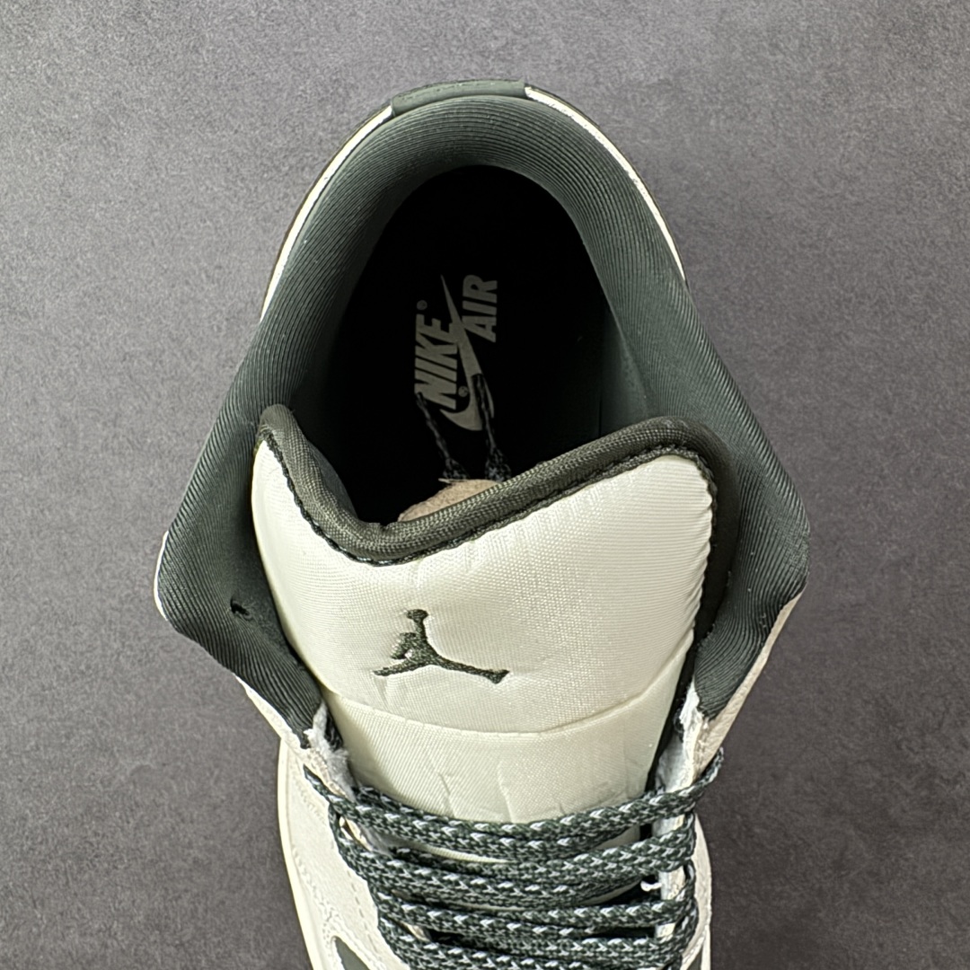 图片[7]-【定制版】高端定制Air Jordan 1 Low AJ1 乔1 “斯图西联名—米白灰绿 斯图西印花”高端定制 低帮复古篮球鞋 #定制鞋盒 大厂纯原品质出货 超高清洁度 皮料切割干净无任何毛边 细节完美 货号：QD1988-002 尺码：36 36.5 37.5 38 38.5 39 40 40.5 41 42 42.5 43 44 44.5 45 编码：HXS330340-选品中心