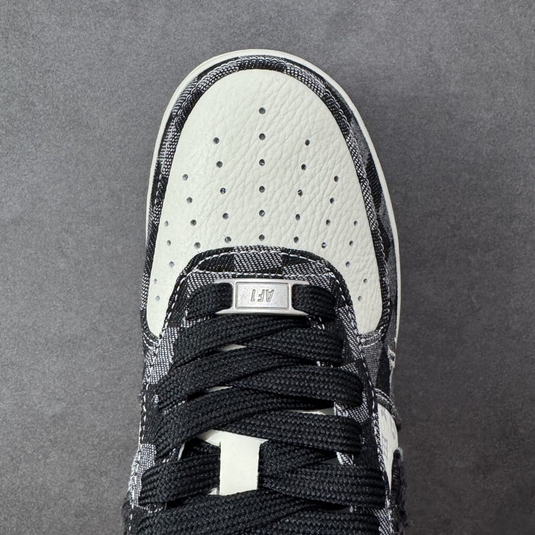 图片[8]-【定制版】Nike Air Force 1\’07 Low LV联名 白黑 空军一号低帮休闲板鞋 YF9511-817  #流苏格子防水牛仔布 高级夜光效果 工艺难度大 原楦头原纸板 高端定制鞋盒 原厂鞋底 超高清洁度 细节完美  尺码：36 36.5 37.5 38 38.5 39 40 40.5 41 42 42.5 43 44 44.5 45 编码：HXSB310320-选品中心