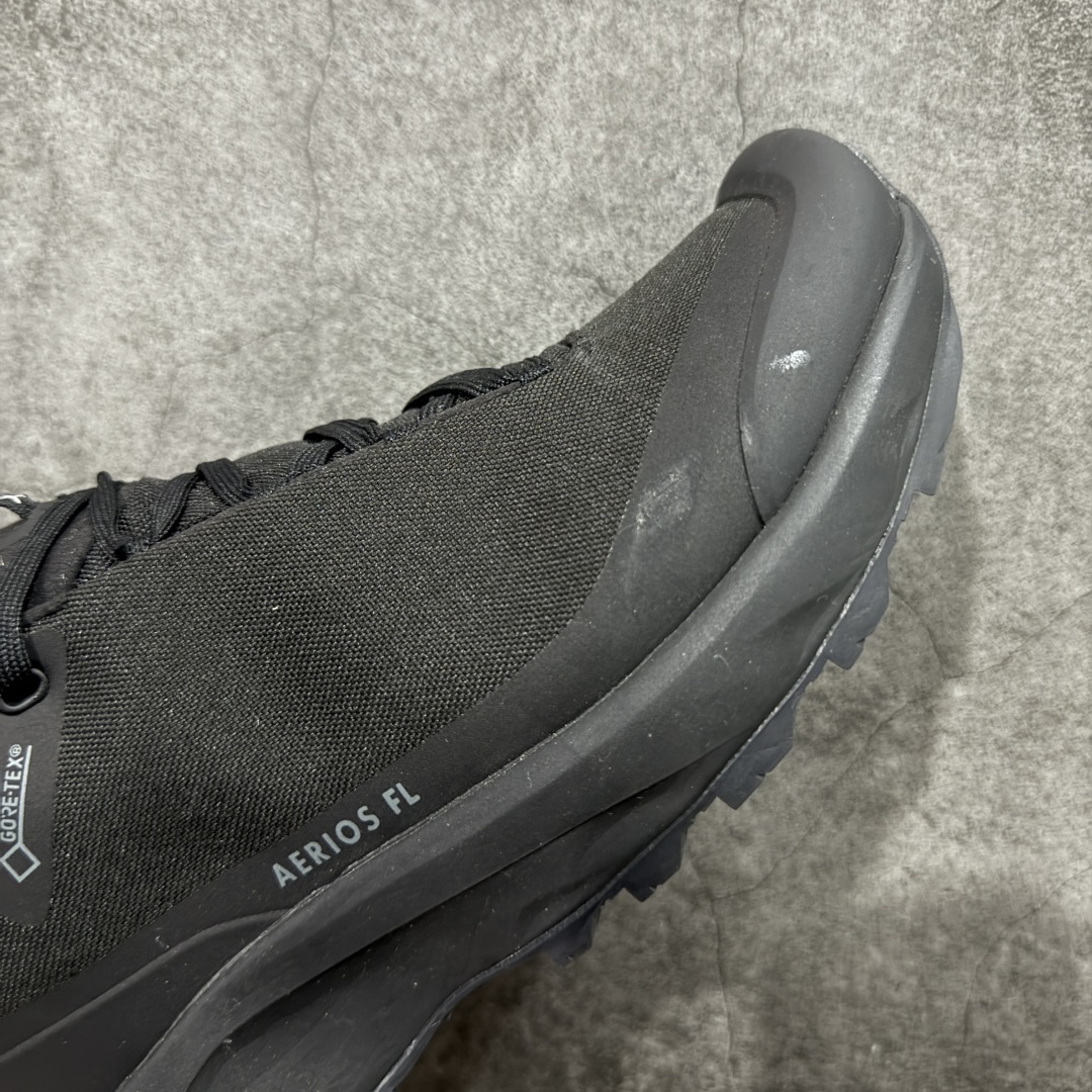 图片[6]-【正确版】Arcteryx始祖鸟Aerios 男女情侣款低帮登山鞋 适合技术路线单日徒步穿着 aerios 鞋受到长途野外跑步鞋的启发 适合在变化的地形上进行快速轻快的徒步旅行穿着，舒适而有支撑性，鞋面更轻薄透气舒适。敏捷、稳定和技术路线上的自信源于vibram® megagrip外底、压缩eva内底以及一体的tpu 尺码：36-45-选品中心