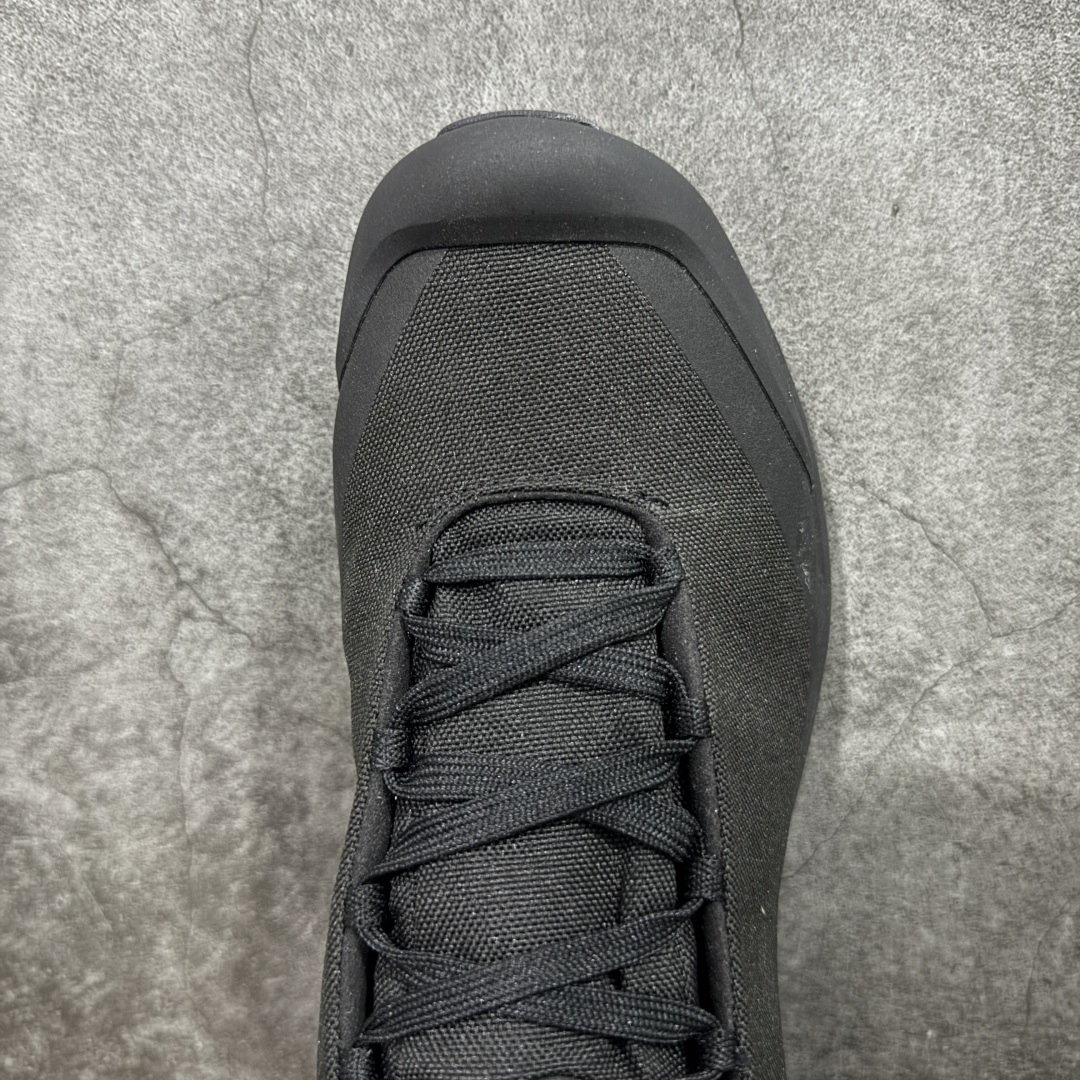 图片[5]-【正确版】Arcteryx始祖鸟Aerios 男女情侣款低帮登山鞋 适合技术路线单日徒步穿着 aerios 鞋受到长途野外跑步鞋的启发 适合在变化的地形上进行快速轻快的徒步旅行穿着，舒适而有支撑性，鞋面更轻薄透气舒适。敏捷、稳定和技术路线上的自信源于vibram® megagrip外底、压缩eva内底以及一体的tpu 尺码：36-45-选品中心