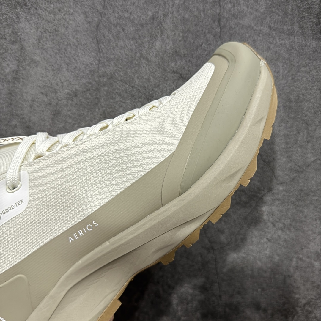 图片[6]-【正确版】Arcteryx始祖鸟Aerios 男女情侣款低帮登山鞋 适合技术路线单日徒步穿着 aerios 鞋受到长途野外跑步鞋的启发 适合在变化的地形上进行快速轻快的徒步旅行穿着，舒适而有支撑性，鞋面更轻薄透气舒适。敏捷、稳定和技术路线上的自信源于vibram® megagrip外底、压缩eva内底以及一体的tpu 尺码：36-45-选品中心