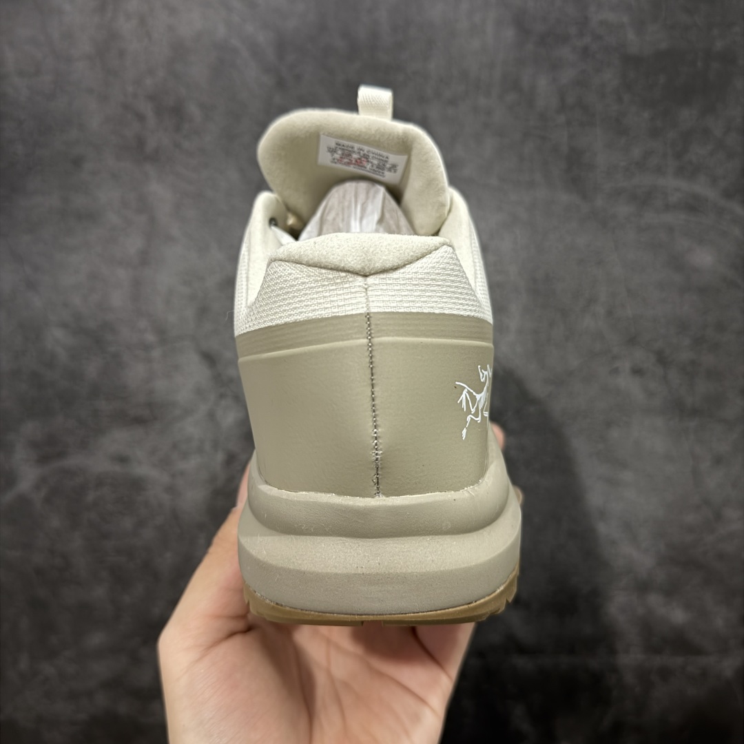 图片[4]-【正确版】Arcteryx始祖鸟Aerios 男女情侣款低帮登山鞋 适合技术路线单日徒步穿着 aerios 鞋受到长途野外跑步鞋的启发 适合在变化的地形上进行快速轻快的徒步旅行穿着，舒适而有支撑性，鞋面更轻薄透气舒适。敏捷、稳定和技术路线上的自信源于vibram® megagrip外底、压缩eva内底以及一体的tpu 尺码：36-45-选品中心