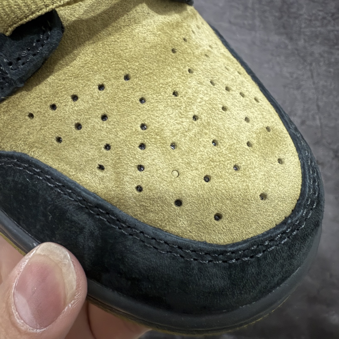 图片[5]-【Top纯原 】Supreme x Nk Dunk SB Dunk Low 舒适 防滑耐磨低帮板鞋 男女同款 联名棕灰 HQ8487-300 独家原厂航空铝磨具打磨大底 鞋头坡度极致还原 原盒原配 圈内天花板工艺 原厂冲刀 超高清洁度 全鞋零毛边皮料切割 全套原楦原模倾力打造完美版型 采用原厂百宏鞋带以及原厂百宏织唛舌标 内标可供原厂几率过验 原厂中底布黄色点胶 原厂中底布拉帮走线遵循公司‼️ 尺码：40 40.5 41 42 42.5 43 44 44.5 45 46 47.5-选品中心