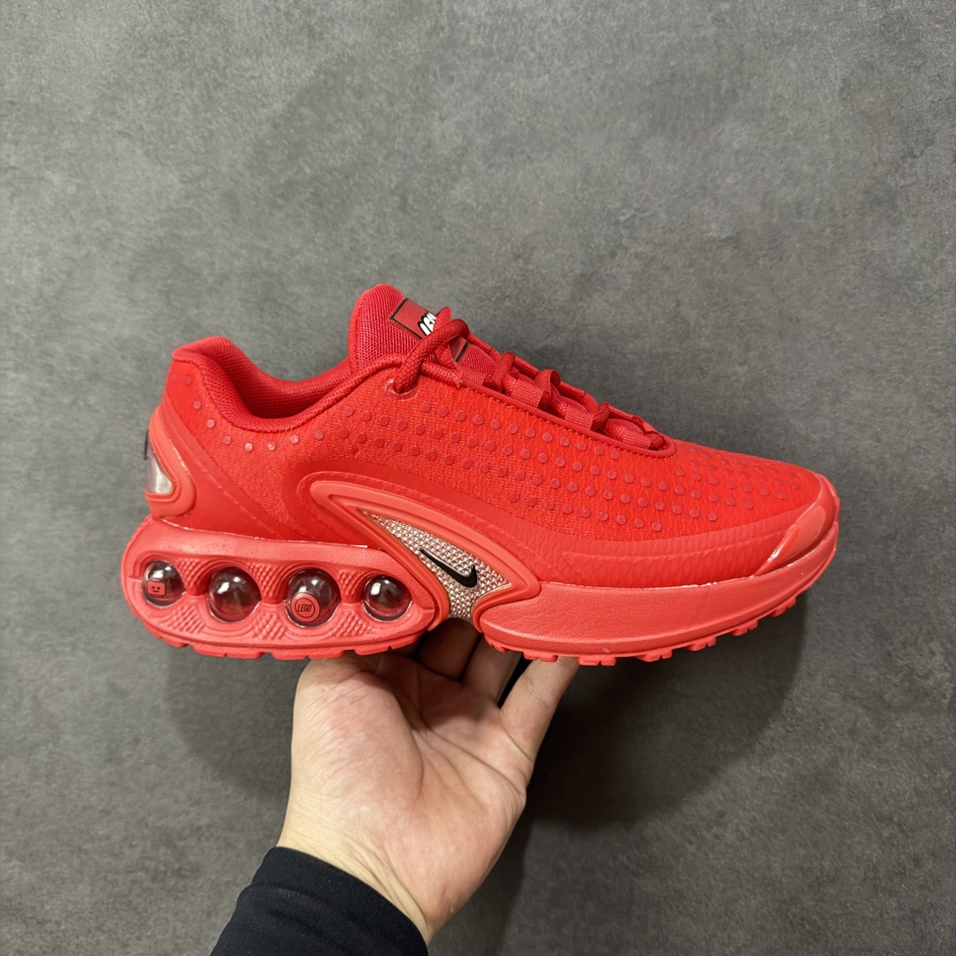 【纯原YH版】Nike Air Max Dn “Canyon Rust”舒适耐用 防滑耐磨 低帮 生活休闲鞋 今年 Air Max Day,搭载 “Dynamic Air”技术的 Nike Air Max Dn 首次亮相,四个分区圆形开窗气垫带来极高的辨识度。采用“Dynamic Air”技术加持,不仅具备着充满科技感的外观,更具备着优越的穿着质感。TPU 拱形稳定片为中足提供结构支撑,搭配后跟 TPU 贴片起到支撑跟腱的作用。注入式 Phylon 泡绵包裹 Air 气垫单元,适合街头行走的橡胶大底则包裹足跟部位,提供抓地力和耐穿性。 货号:IH7671-702 尺码:36 37.5 38 39 40 41 42 43 44 45-选品中心