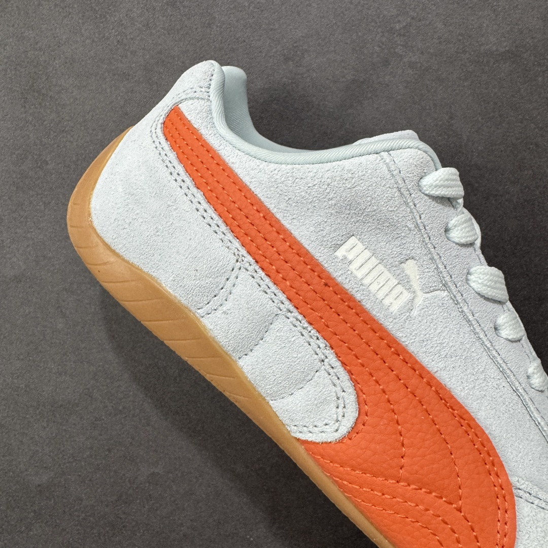 图片[6]-【升级版】Puma Speedcat OG 防滑耐磨低帮德训赛车板鞋 孔眼底座和脚趾凸起由绒面革材料制成 支持侧踏时的踏步工作 脚背和侧板采用尼龙网布 即使在健身房等使用环境中也能确保透气性 像吸盘一样的设计是为了提高体育馆表面的抓地力性能 货号： 406329-40 尺码： 35.5-45-选品中心