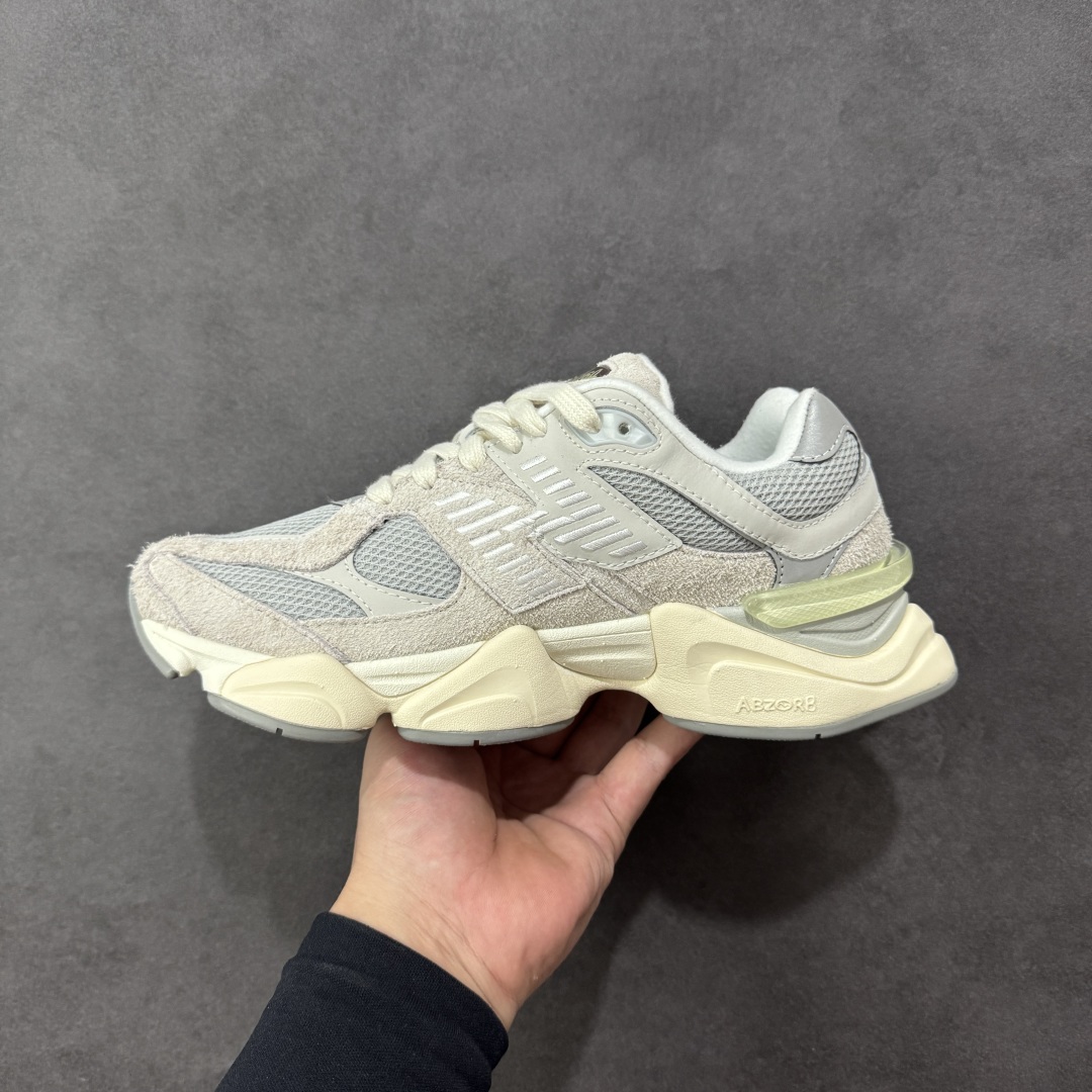 图片[2]-【公司级】 New Balance NB9060 联名款 复古休闲运动慢跑鞋 U9060HSA 全套原楦原纸板原厂数据开发 进口三明治网面 原装进口翻毛皮料正确绒感卡色 正确中底拉帮中底网布细节 原厂标裁 带紫光防伪 定制后跟透明水晶模块 冲裁组合 大底贴合程度胶水上色把控完美 整洁度挑战全网艺术家 多道序QC把关品质完善 匠心打造 耗时两个月开发完成 工艺极其复杂难度可想而知 新开独立私模大底 全网唯一正确六层组合大底 高端零售专供产物 尺码：36 37 37.5 38 38.5 39 40 40.5 41 42 42.5 43 44 45-选品中心