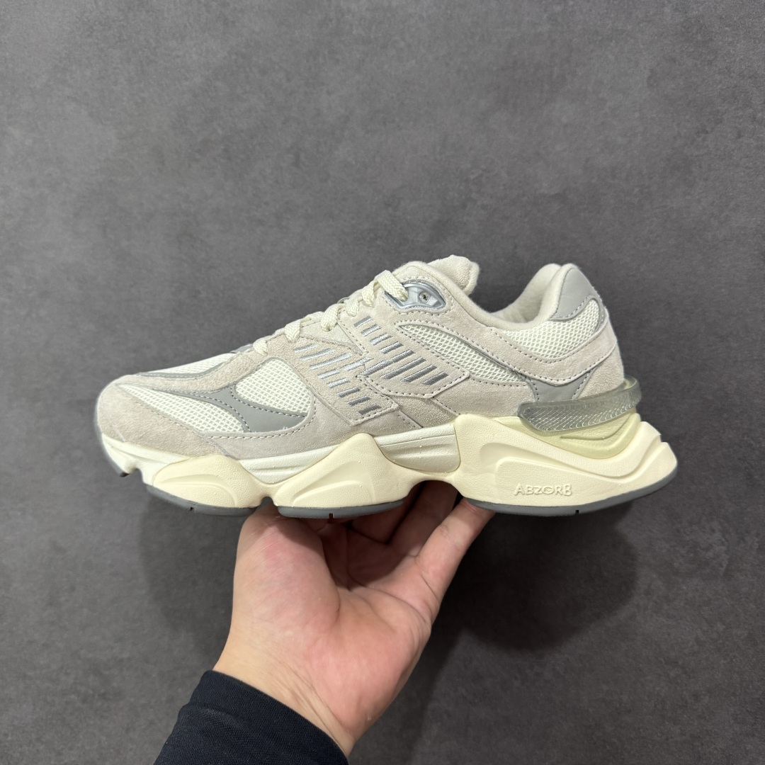 图片[2]-【公司级】 New Balance NB9060 联名款 复古休闲运动慢跑鞋 U9060ECA 全套原楦原纸板原厂数据开发 进口三明治网面 原装进口翻毛皮料正确绒感卡色 正确中底拉帮中底网布细节 原厂标裁 带紫光防伪 定制后跟透明水晶模块 冲裁组合 大底贴合程度胶水上色把控完美 整洁度挑战全网艺术家 多道序QC把关品质完善 匠心打造 耗时两个月开发完成 工艺极其复杂难度可想而知 新开独立私模大底 全网唯一正确六层组合大底 高端零售专供产物 尺码：36 37 37.5 38 38.5 39 40 40.5 41 42 42.5 43 44 45-选品中心