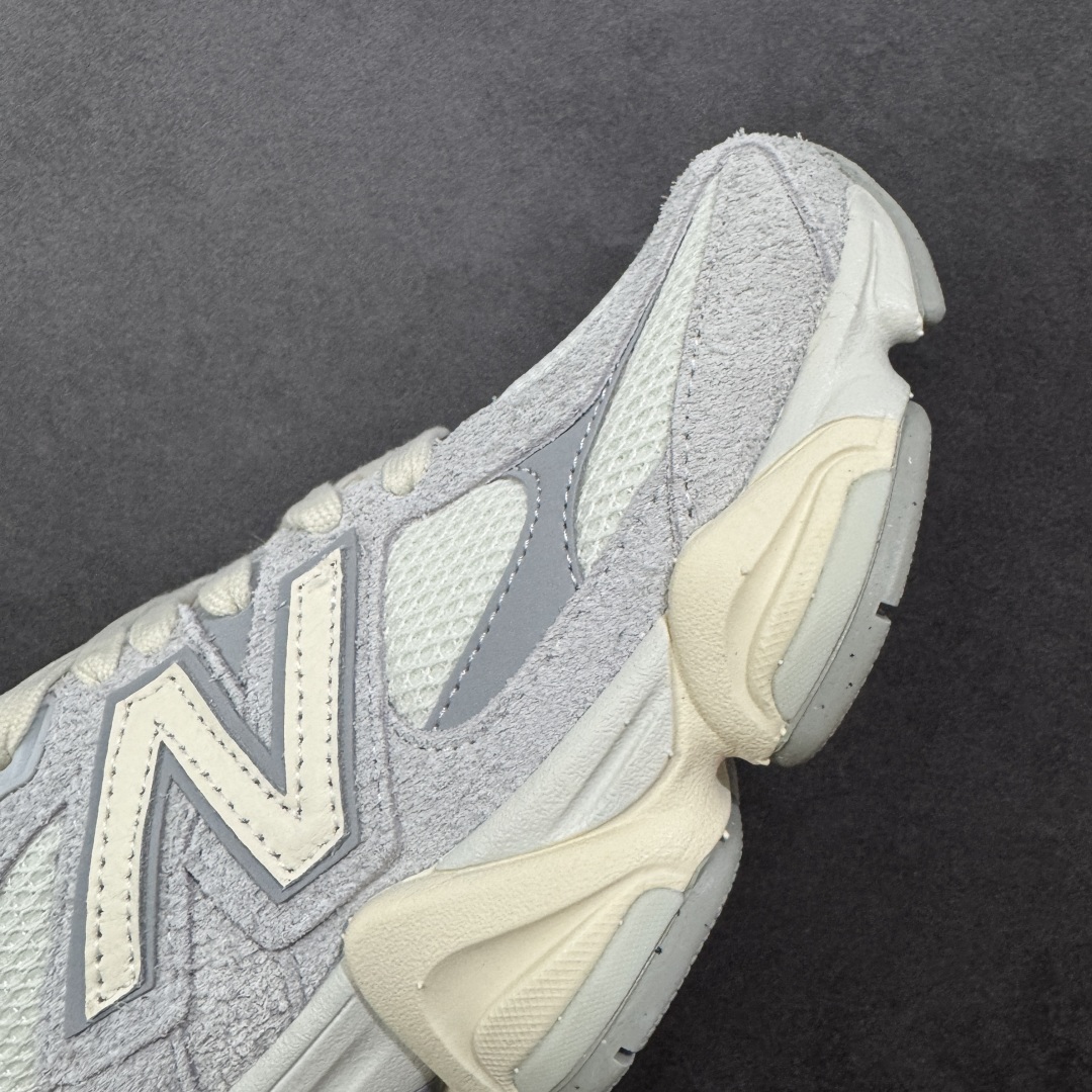 图片[5]-【公司级】 New Balance NB9060 联名款 复古休闲运动慢跑鞋 U9060LNY 全套原楦原纸板原厂数据开发 进口三明治网面 原装进口翻毛皮料正确绒感卡色 正确中底拉帮中底网布细节 原厂标裁 带紫光防伪 定制后跟透明水晶模块 冲裁组合 大底贴合程度胶水上色把控完美 整洁度挑战全网艺术家 多道序QC把关品质完善 匠心打造 耗时两个月开发完成 工艺极其复杂难度可想而知 新开独立私模大底 全网唯一正确六层组合大底 高端零售专供产物 尺码：36 37 37.5 38 38.5 39 40 40.5 41 42 42.5 43 44 45-选品中心