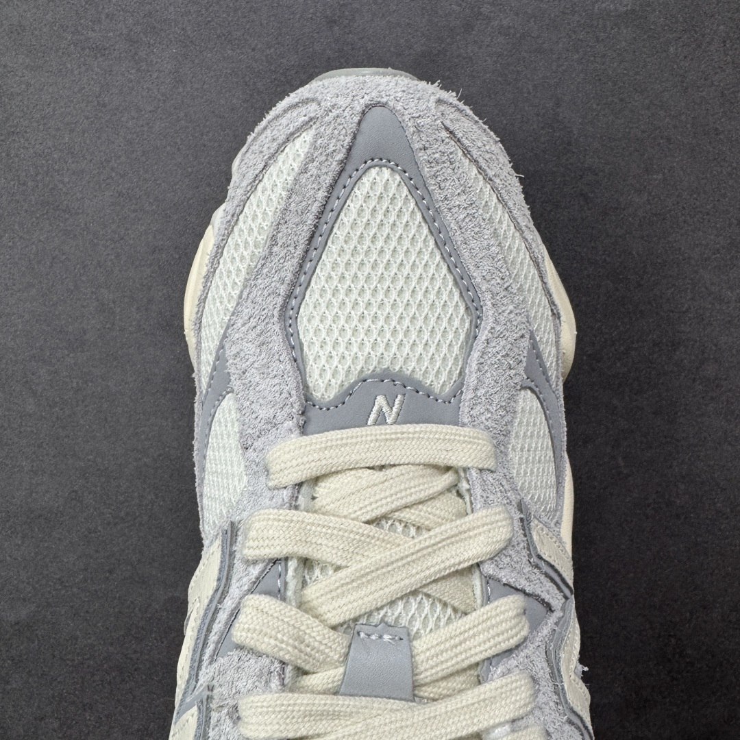 图片[8]-【公司级】 New Balance NB9060 联名款 复古休闲运动慢跑鞋 U9060LNY 全套原楦原纸板原厂数据开发 进口三明治网面 原装进口翻毛皮料正确绒感卡色 正确中底拉帮中底网布细节 原厂标裁 带紫光防伪 定制后跟透明水晶模块 冲裁组合 大底贴合程度胶水上色把控完美 整洁度挑战全网艺术家 多道序QC把关品质完善 匠心打造 耗时两个月开发完成 工艺极其复杂难度可想而知 新开独立私模大底 全网唯一正确六层组合大底 高端零售专供产物 尺码：36 37 37.5 38 38.5 39 40 40.5 41 42 42.5 43 44 45-选品中心