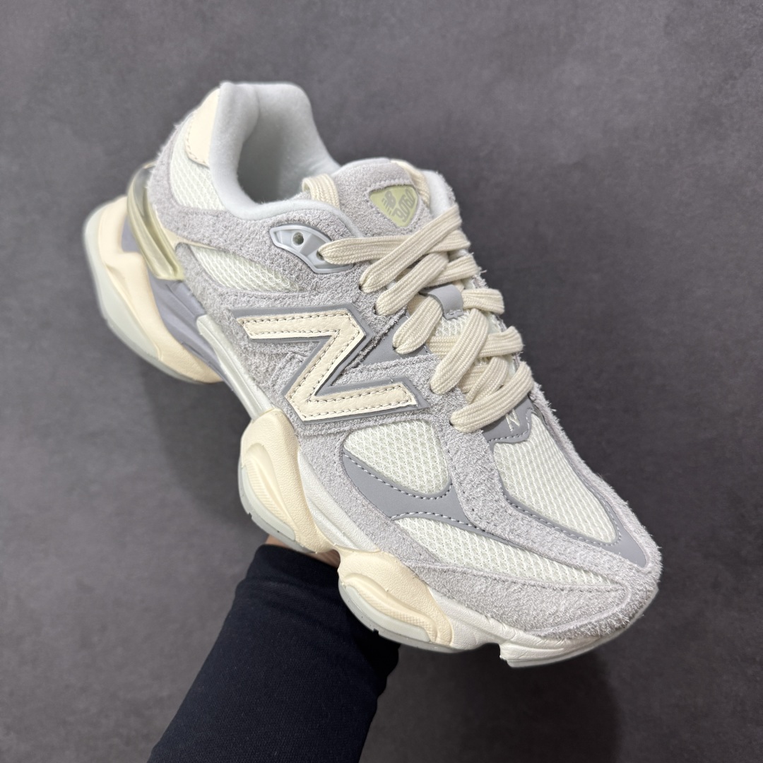 图片[3]-【公司级】 New Balance NB9060 联名款 复古休闲运动慢跑鞋 U9060LNY 全套原楦原纸板原厂数据开发 进口三明治网面 原装进口翻毛皮料正确绒感卡色 正确中底拉帮中底网布细节 原厂标裁 带紫光防伪 定制后跟透明水晶模块 冲裁组合 大底贴合程度胶水上色把控完美 整洁度挑战全网艺术家 多道序QC把关品质完善 匠心打造 耗时两个月开发完成 工艺极其复杂难度可想而知 新开独立私模大底 全网唯一正确六层组合大底 高端零售专供产物 尺码：36 37 37.5 38 38.5 39 40 40.5 41 42 42.5 43 44 45-选品中心